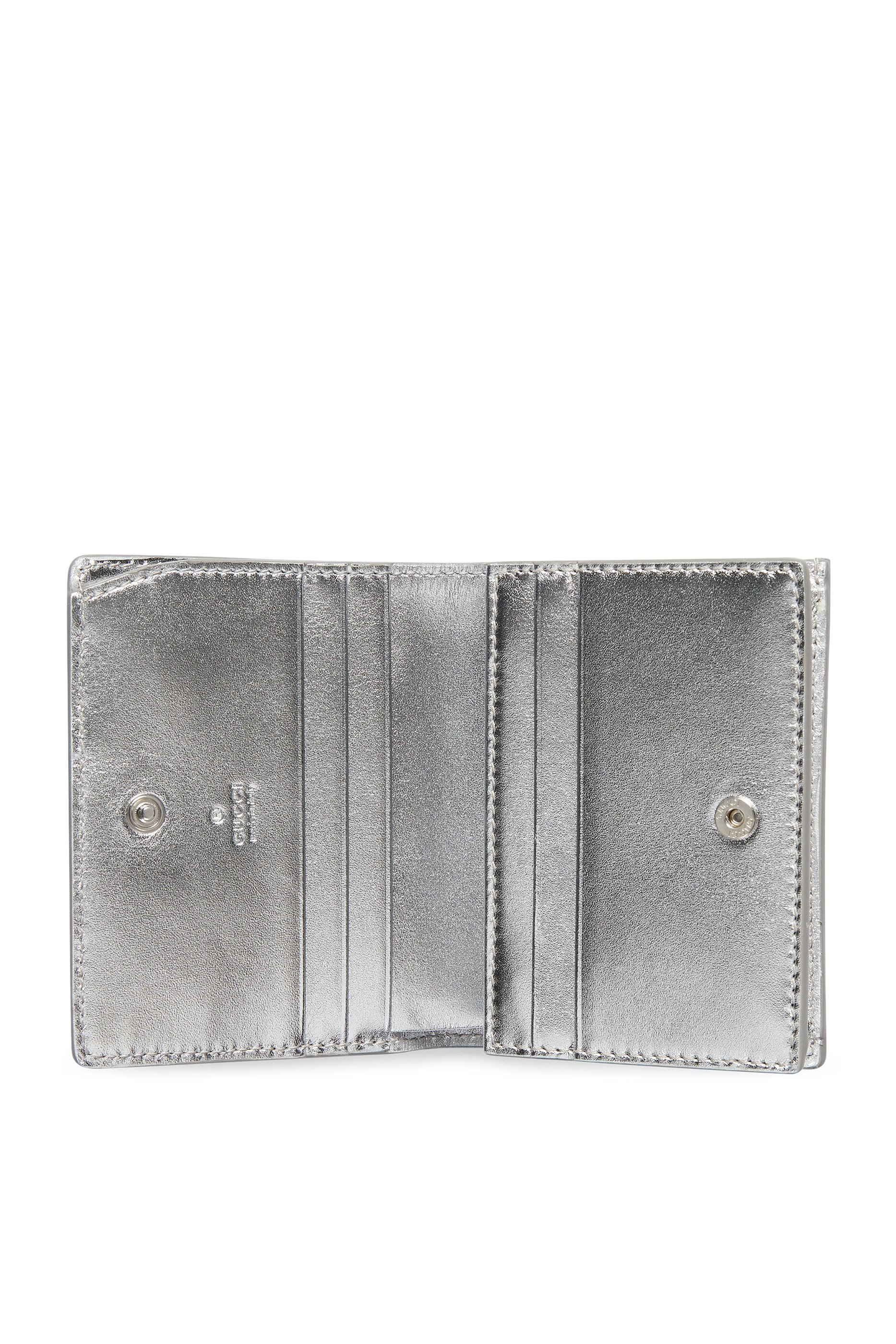 محفظة صغيرة بشعار الماركة