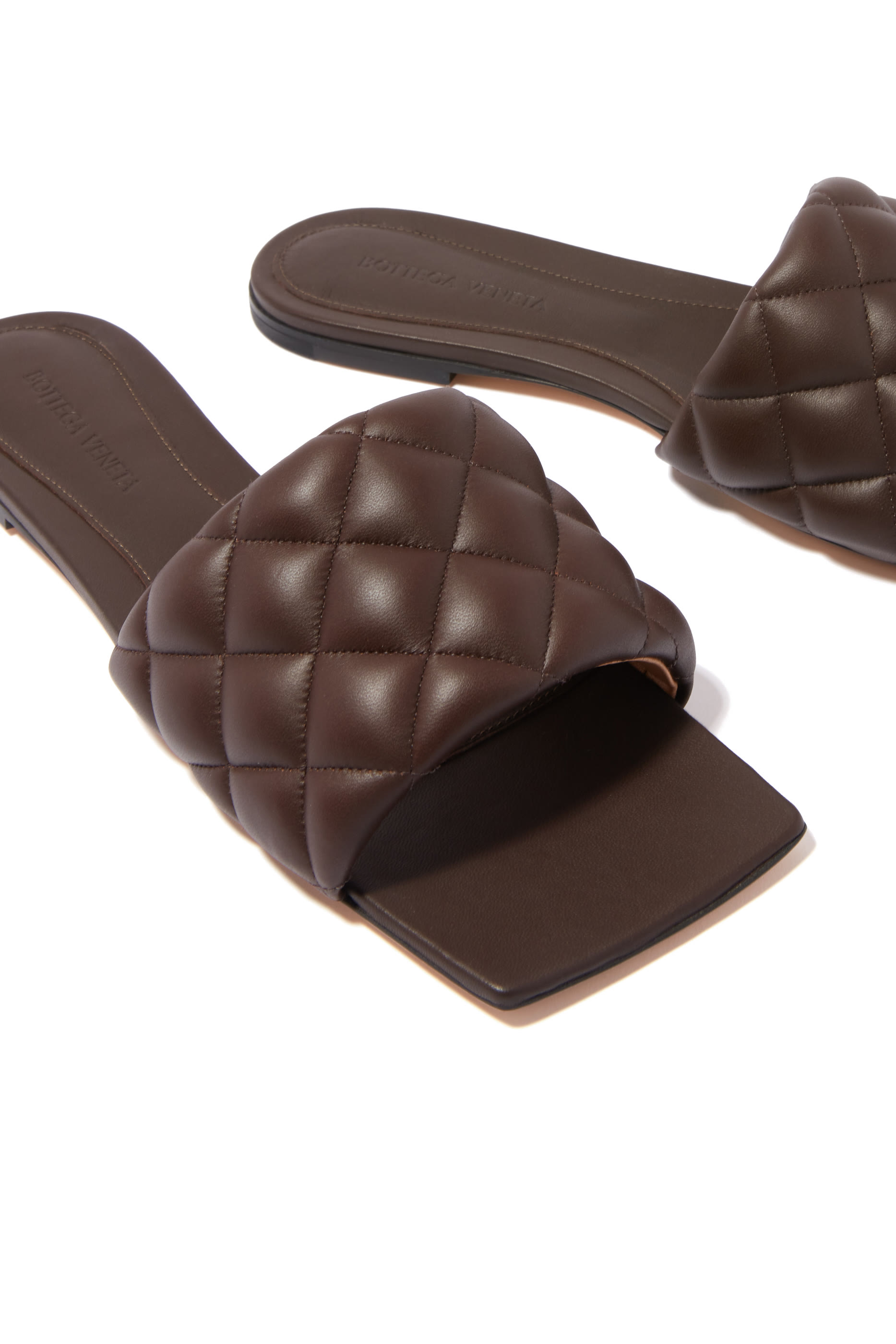 حذاء مبطن مفتوح من الخلف