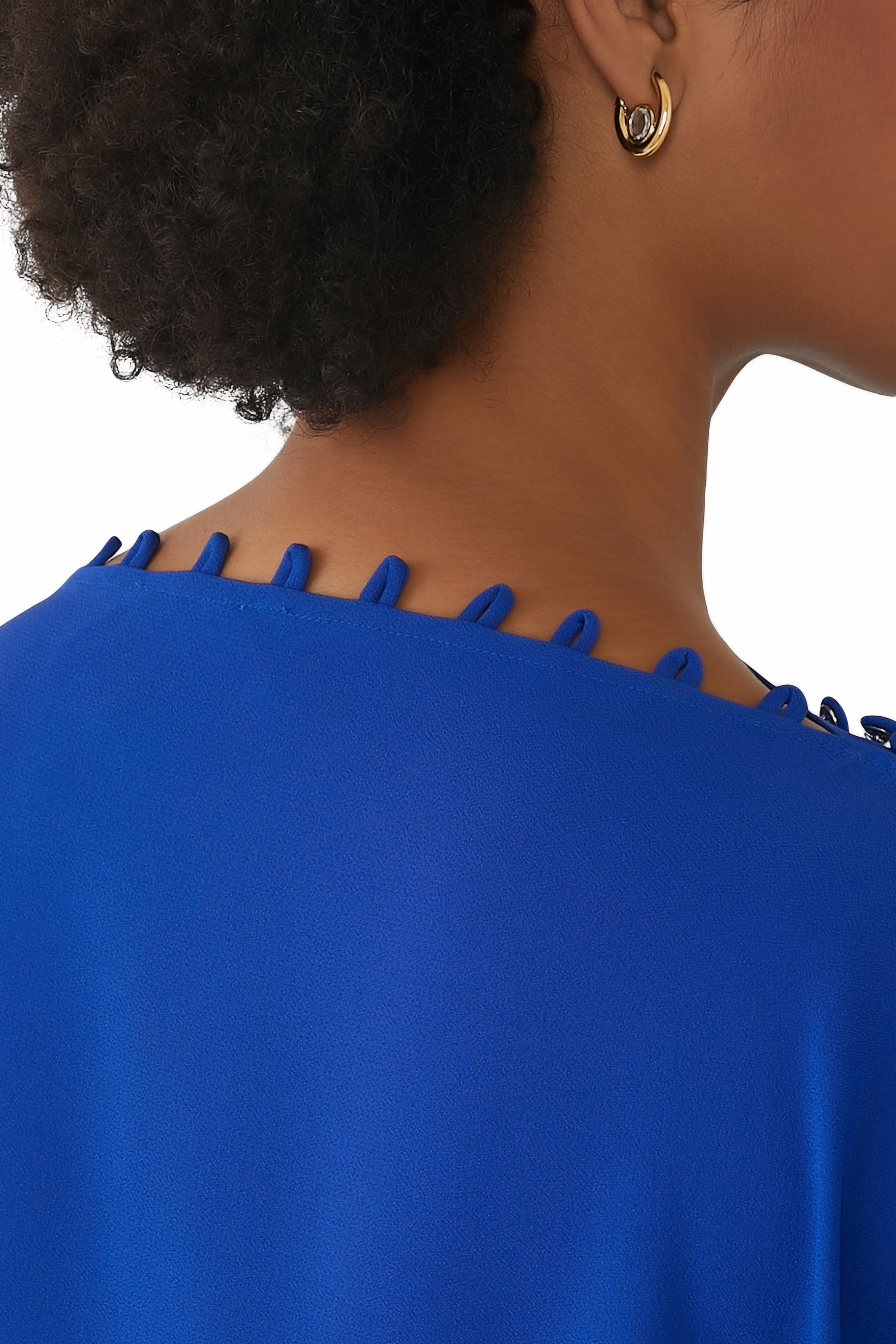 أقراط دائرية بيضاوية مرصعة بحجر فضة إسترلينية مطلية بذهب عيار 18