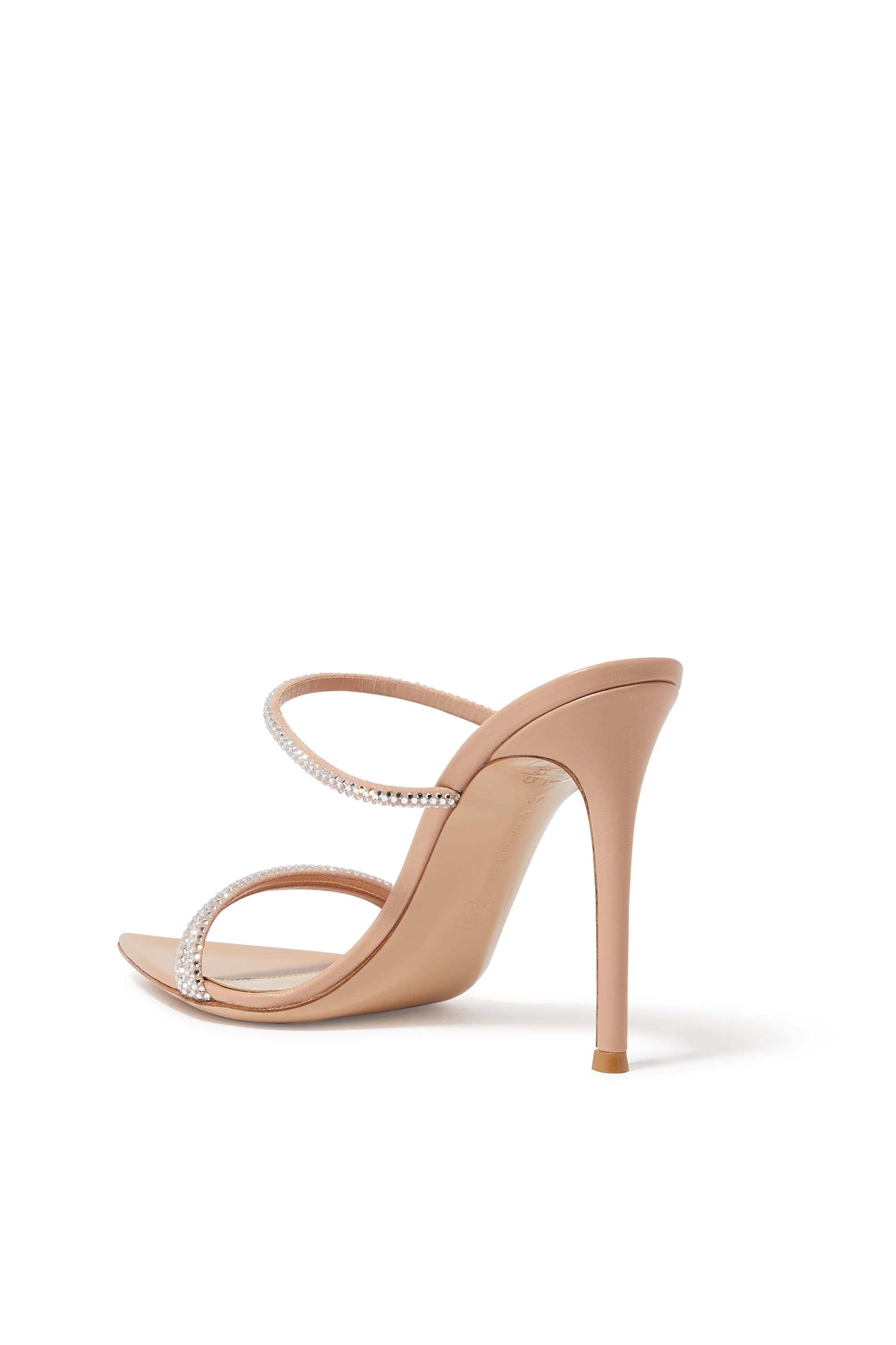 حذاء كان 105 مفتوح من الخلف بسيور مزوجة مرصعة بأحجار جلد