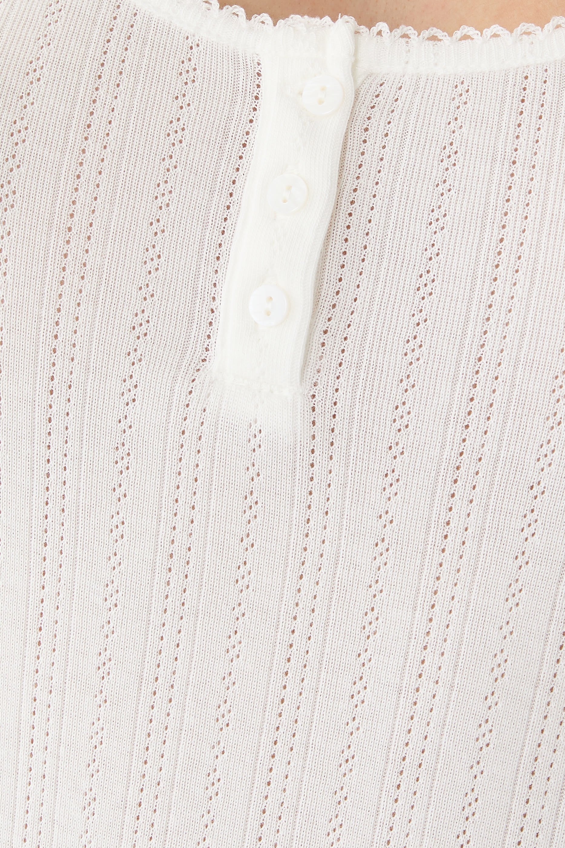 طقم بيجامة بوانتيل بياقة بحواف صدفية