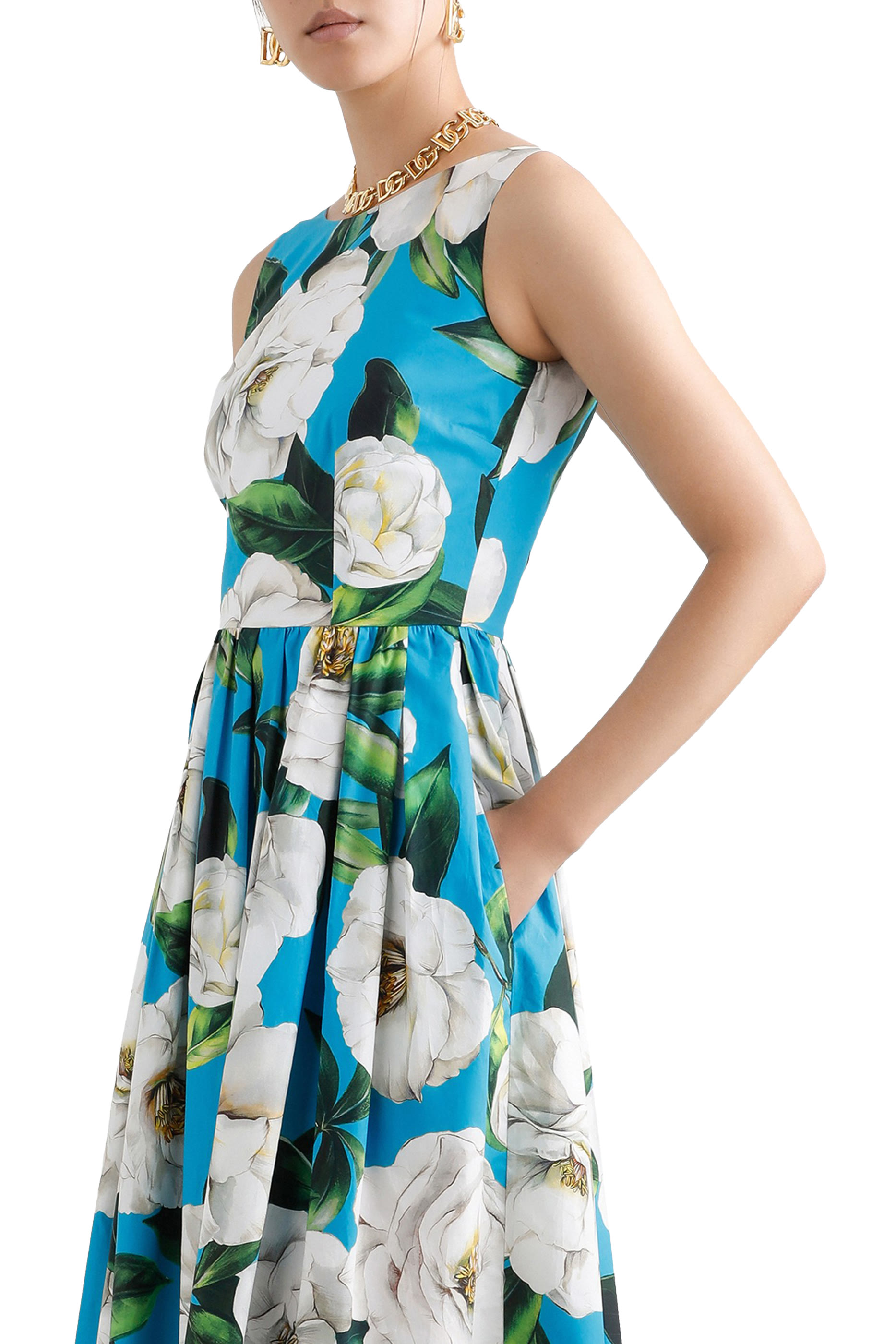 فستان بطبعات زهور