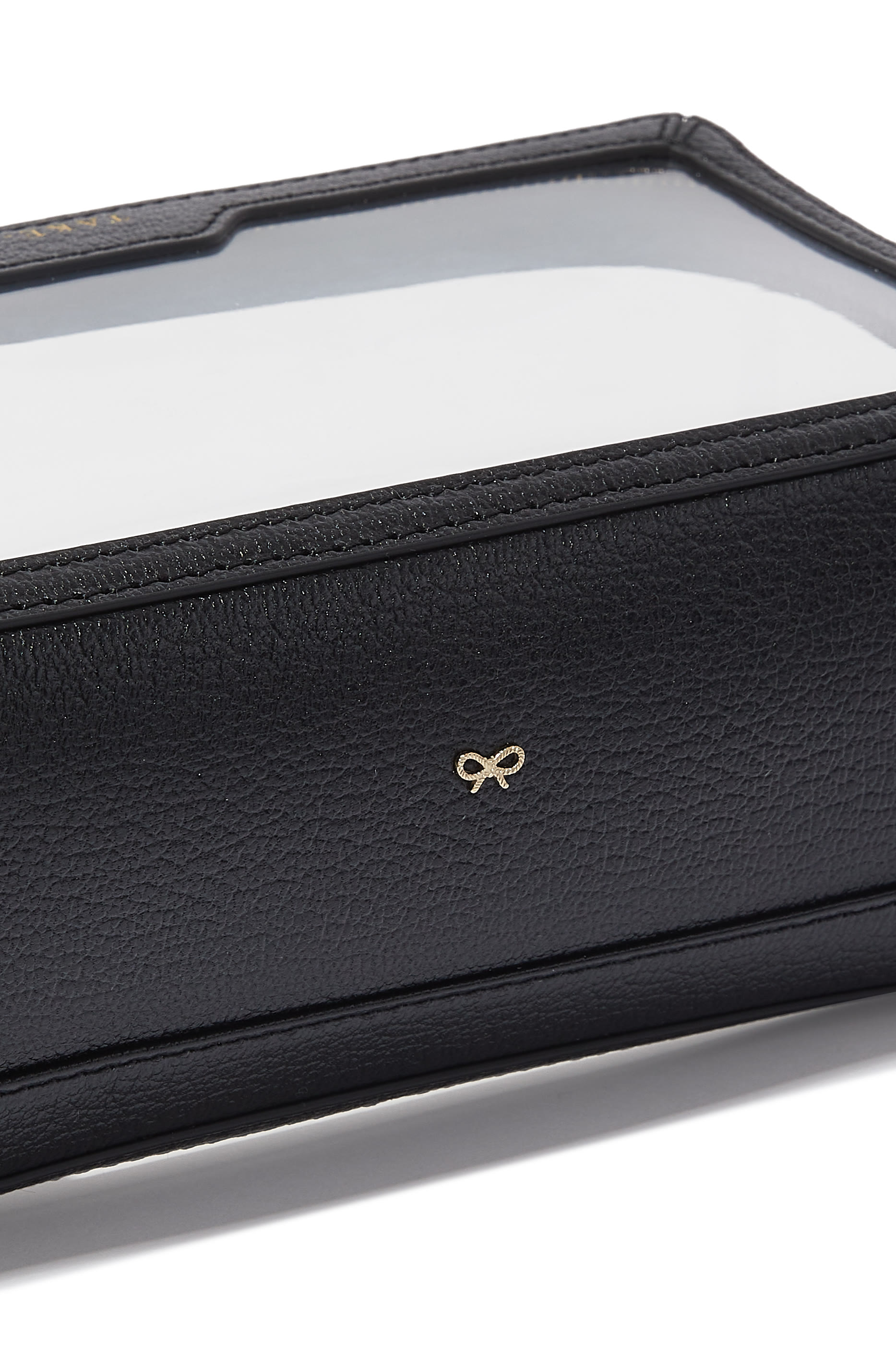 حقيبة مستحضرات تجميل للسفر