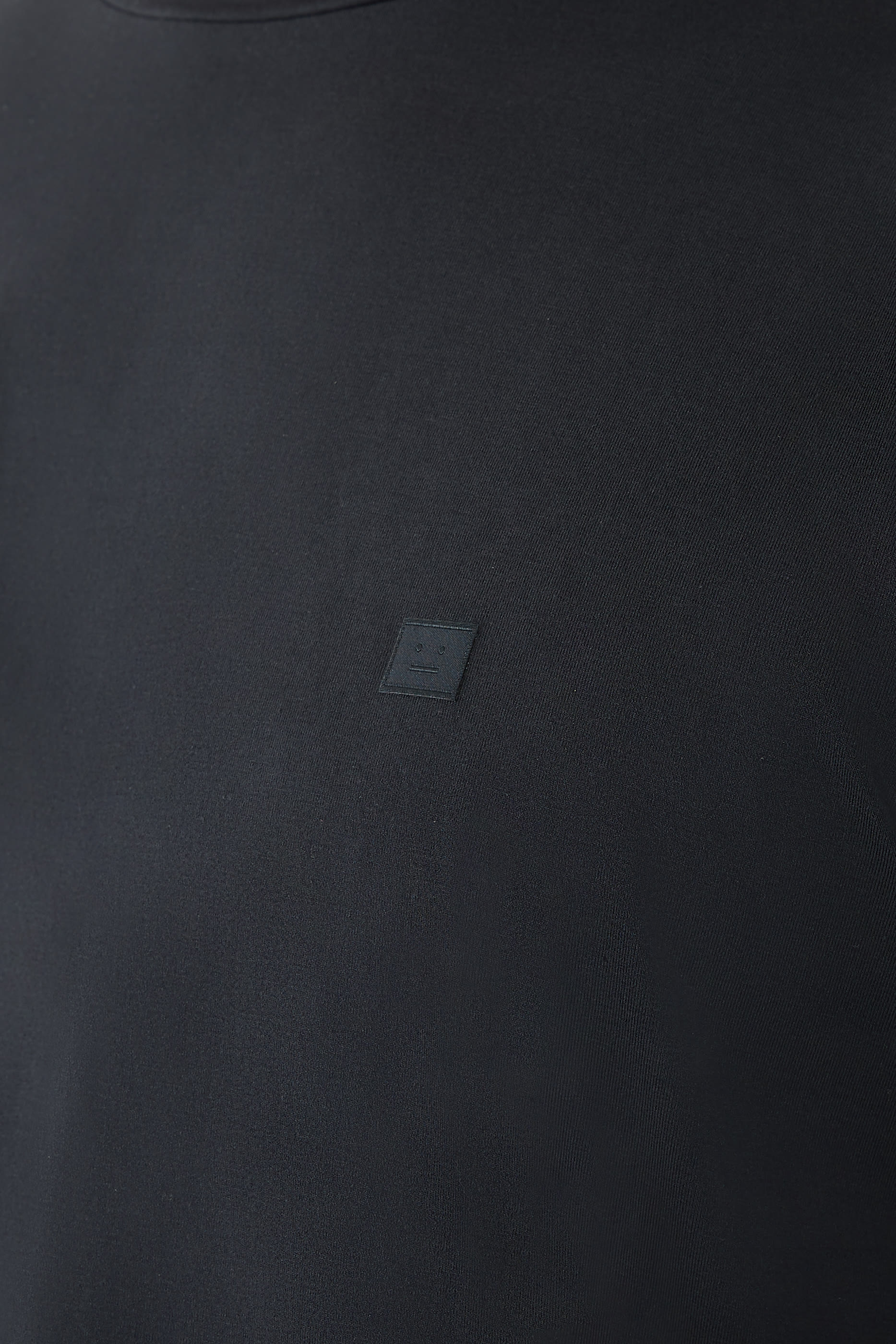 تيشيرت إيرام يو فايس