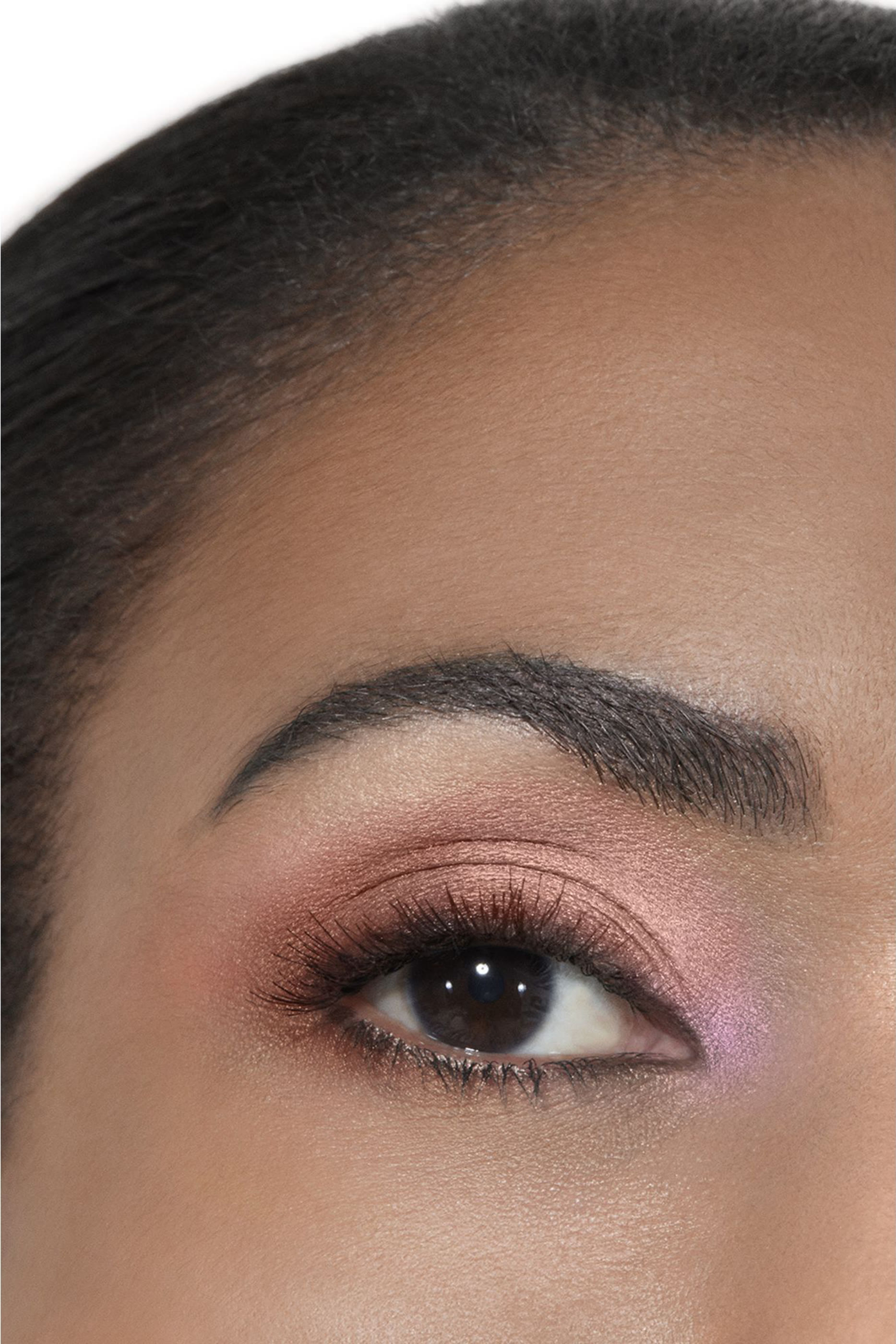 لوحة ظلال عيون Les 4 Ombres Boutons بأربعة ألوان بلمسات نهائية متنوعة