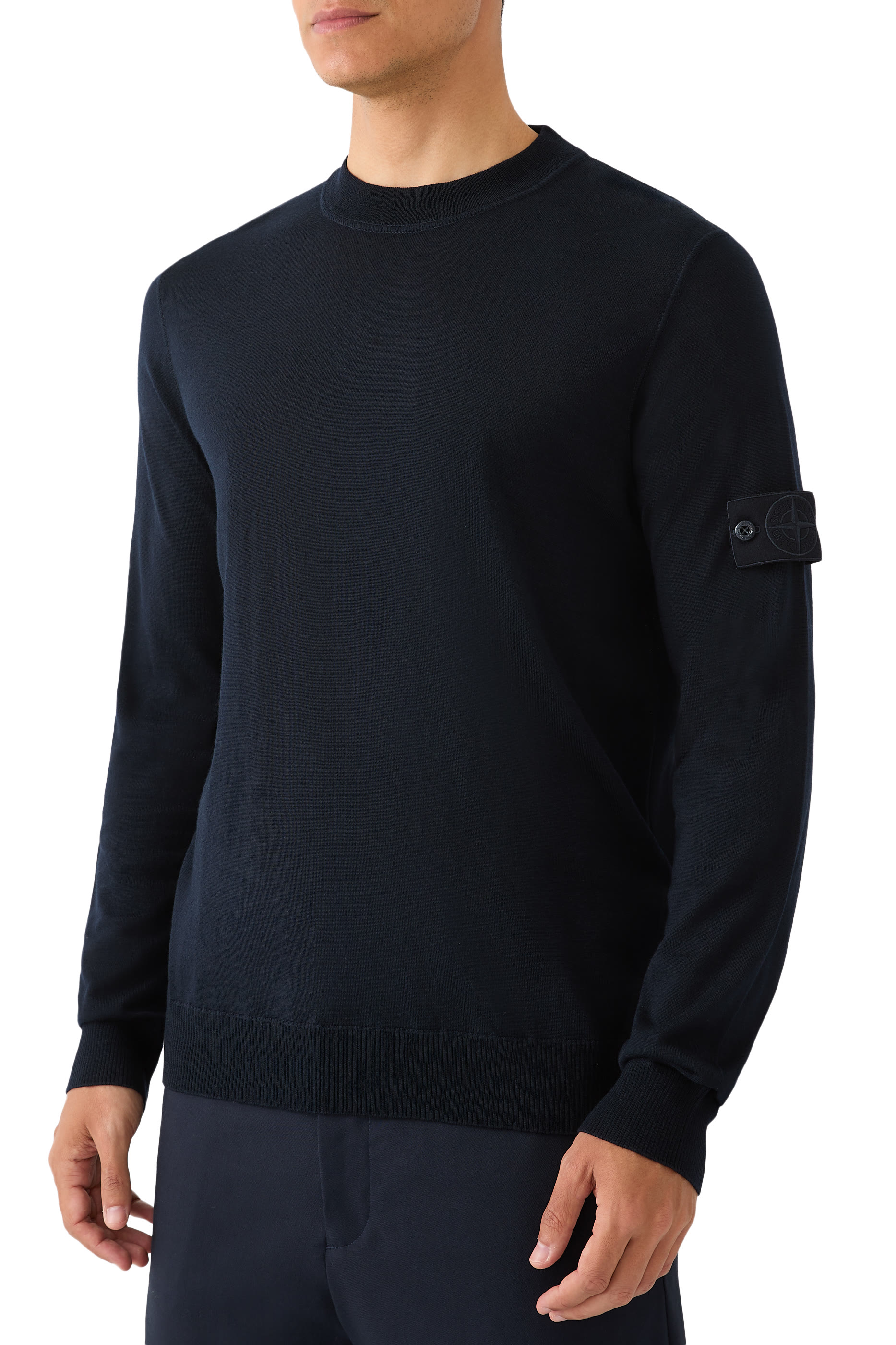 سويت شيرت بشعار الماركة