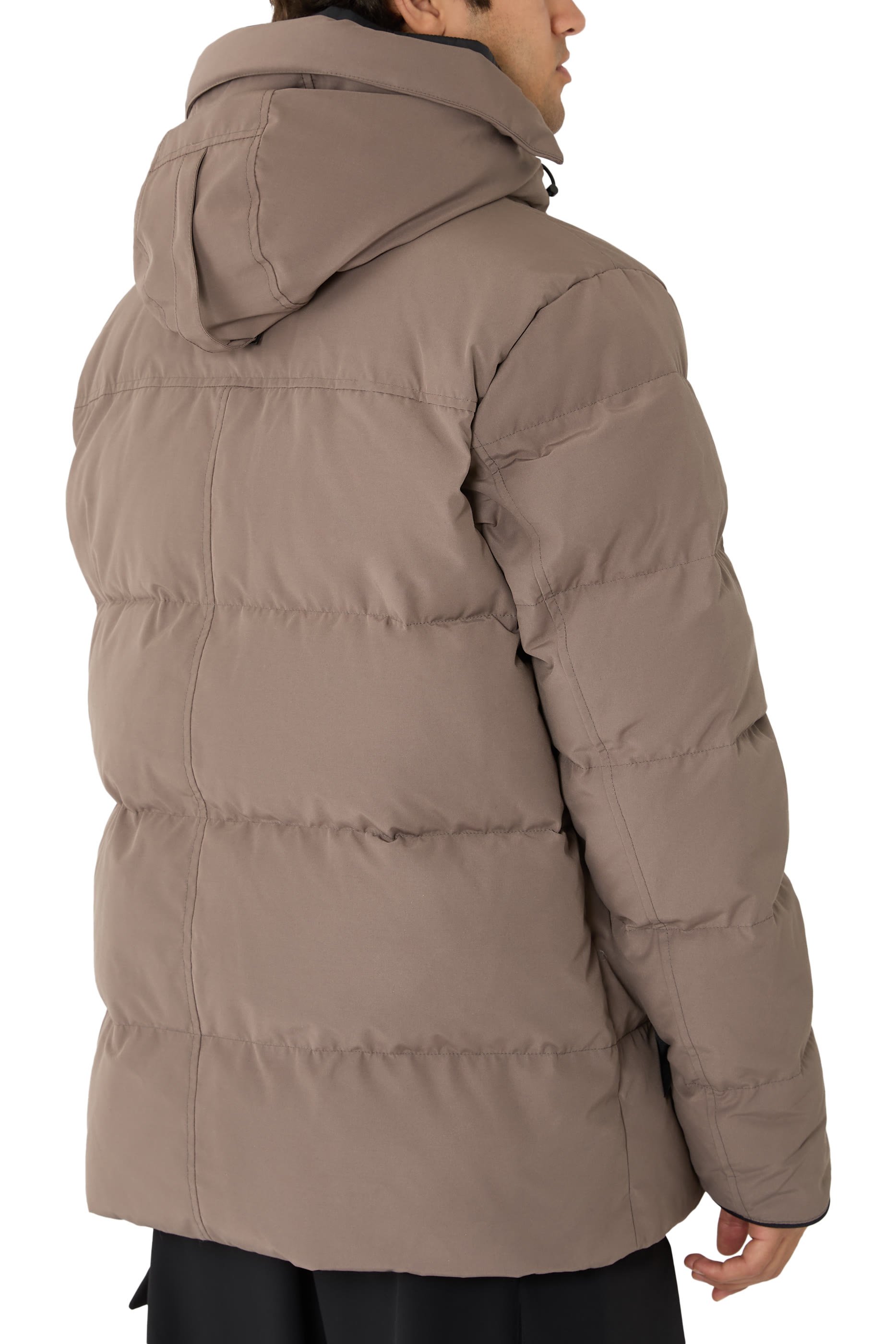 جاكيت باركا ويندهام