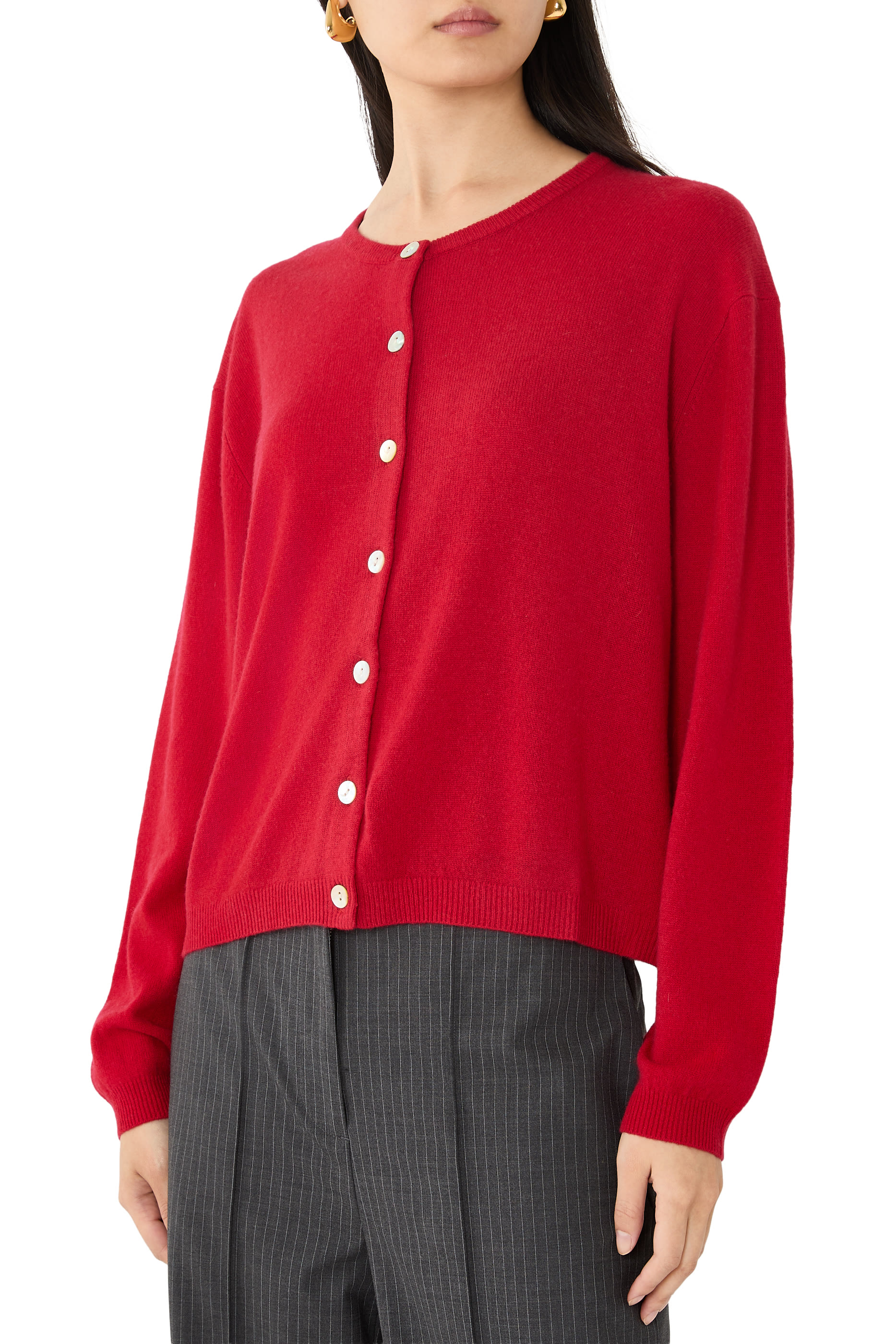 كارديجان كانكون بياقة ضيقة