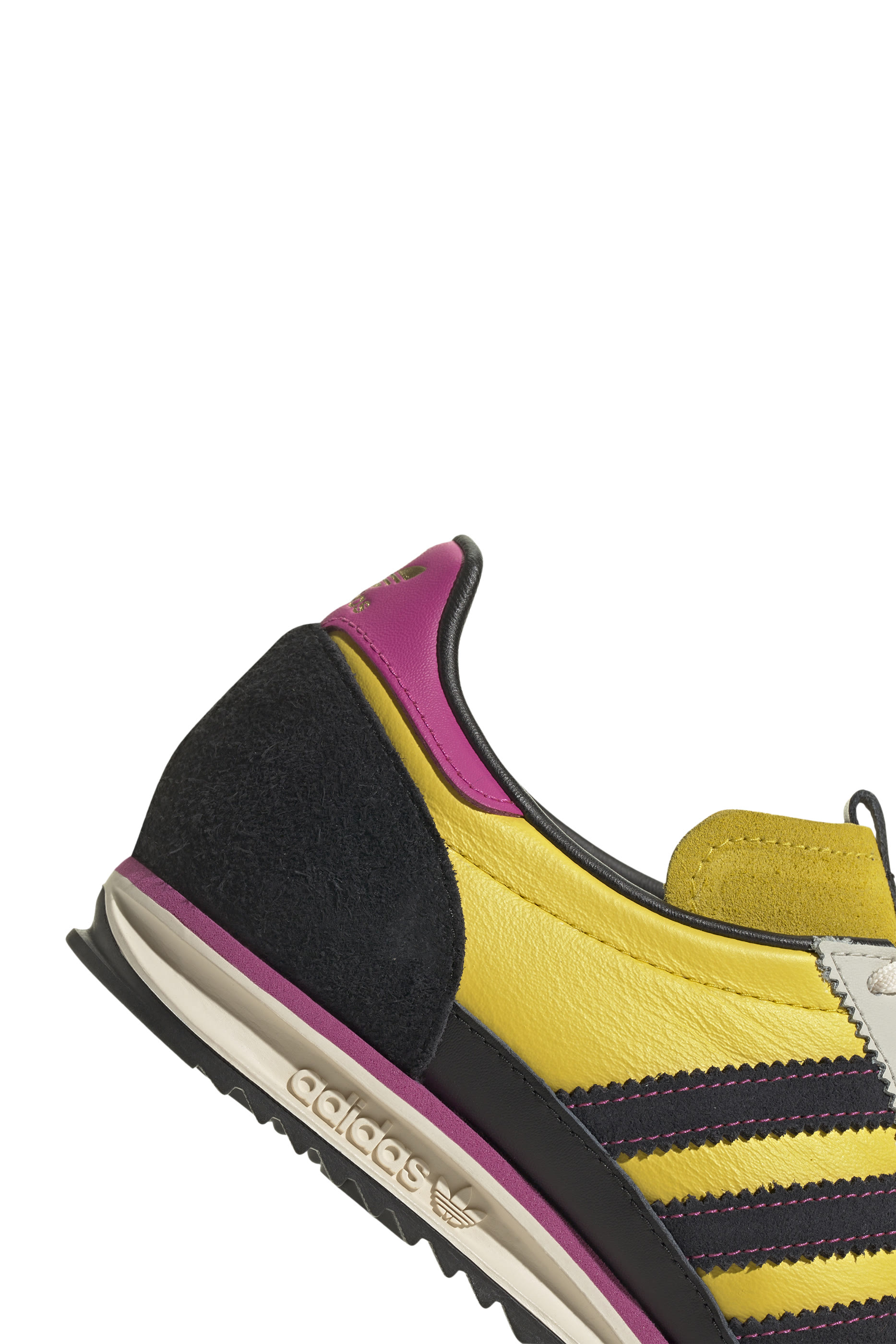 سنيكرز اس ال 72