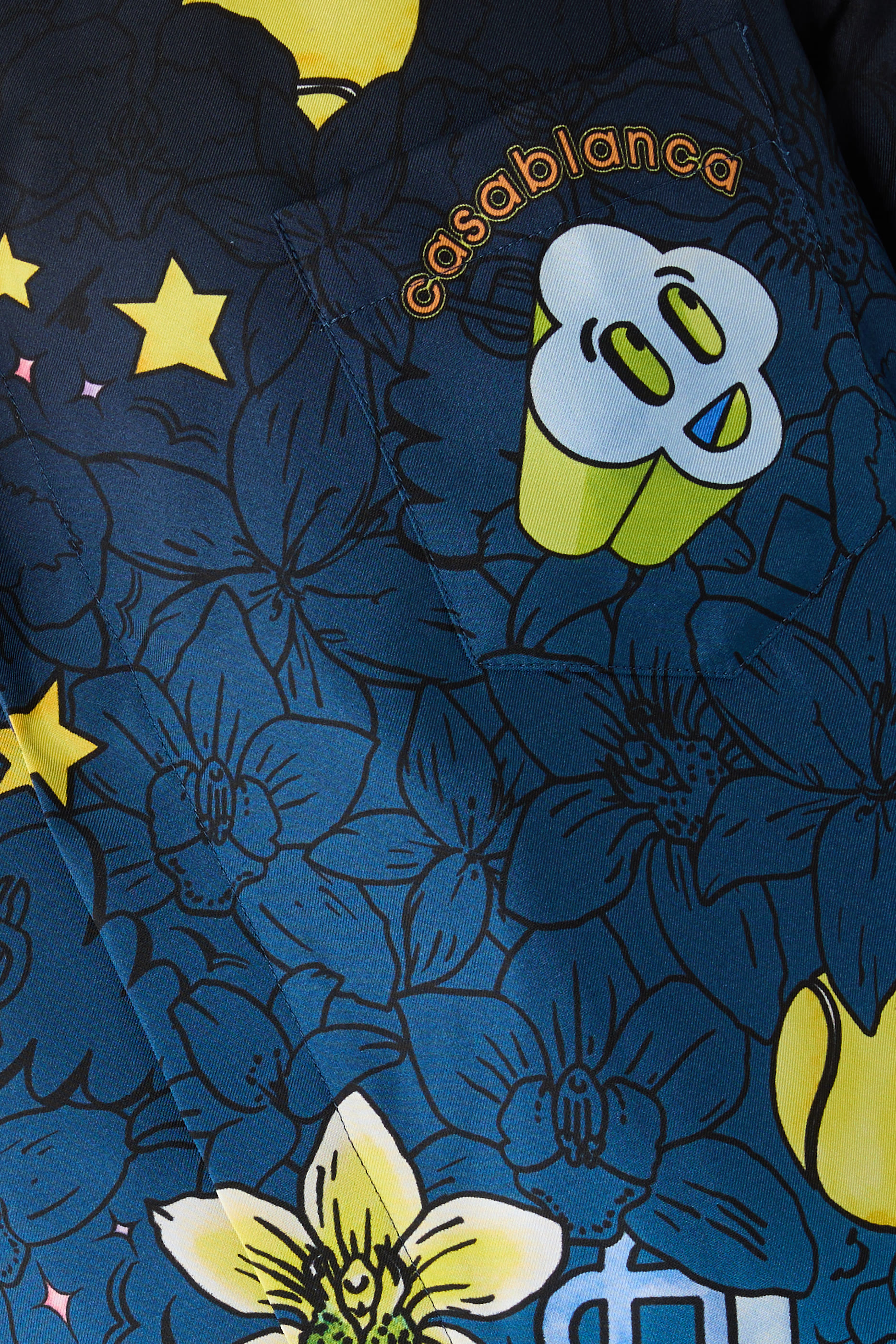 قميص كولاج دايكونز غرافيكس بأكمام قصيرة حرير