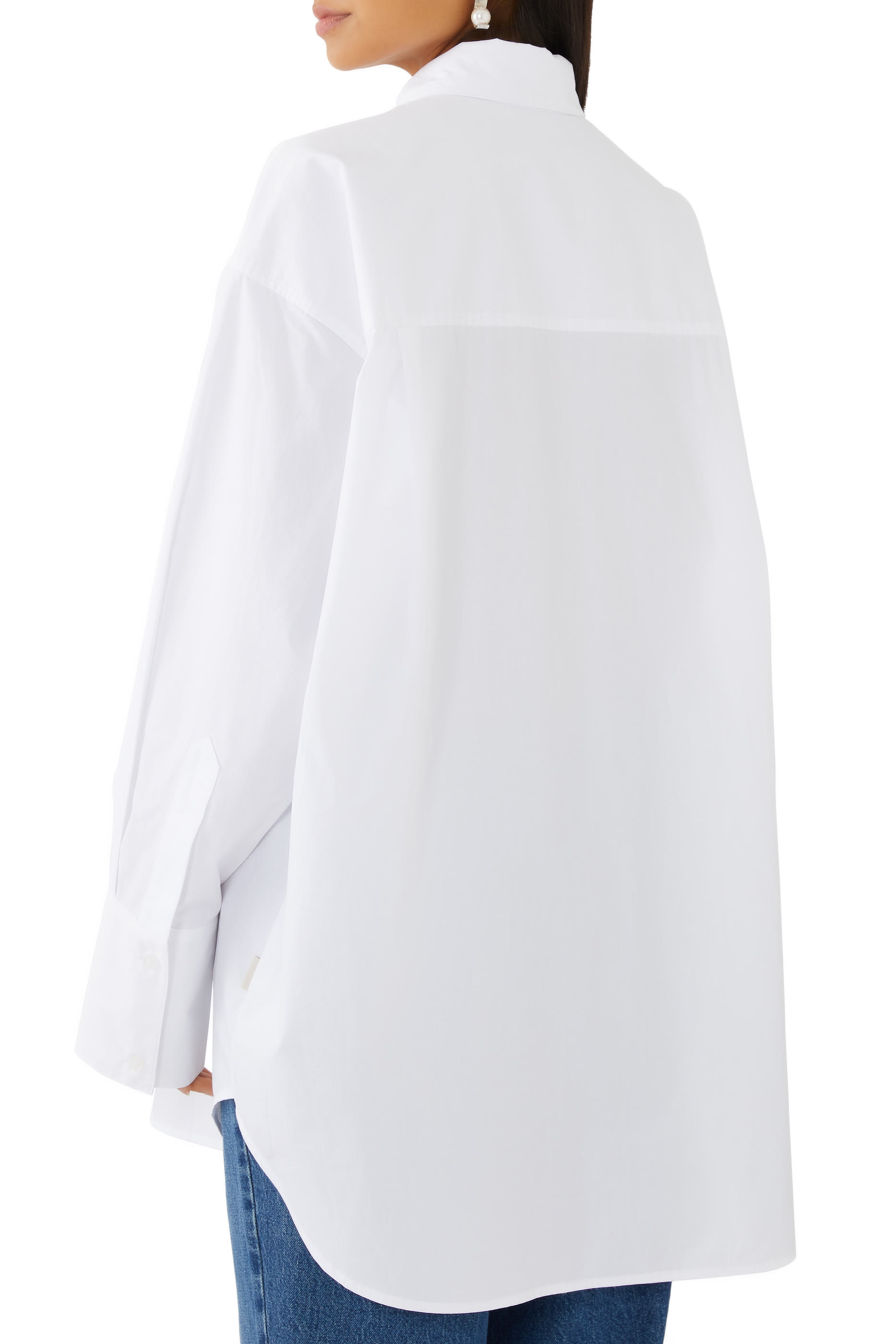 قميص بقصة فضفاضة