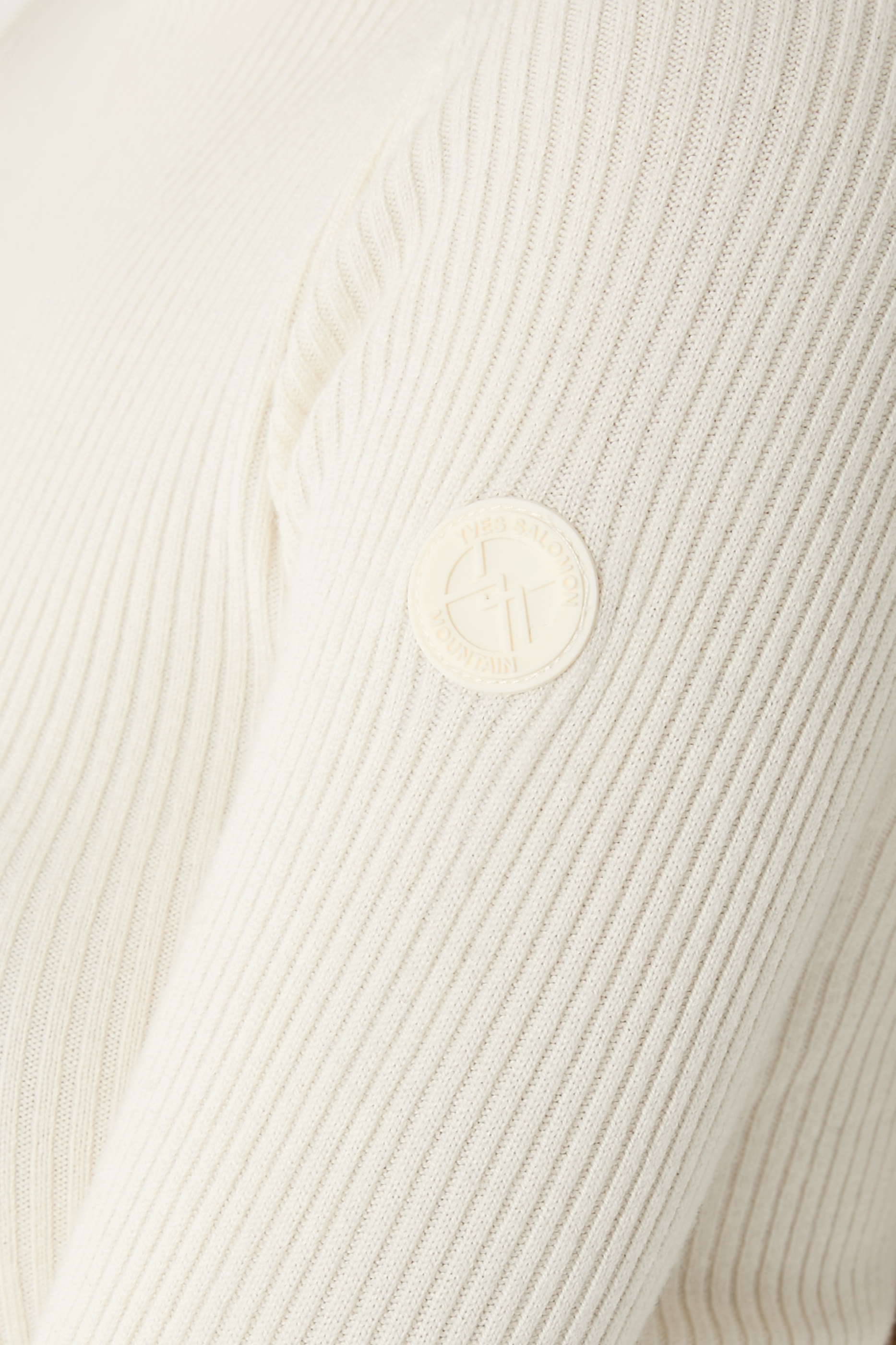 كنزة بياقة عالية مزيج كشمير وصوف