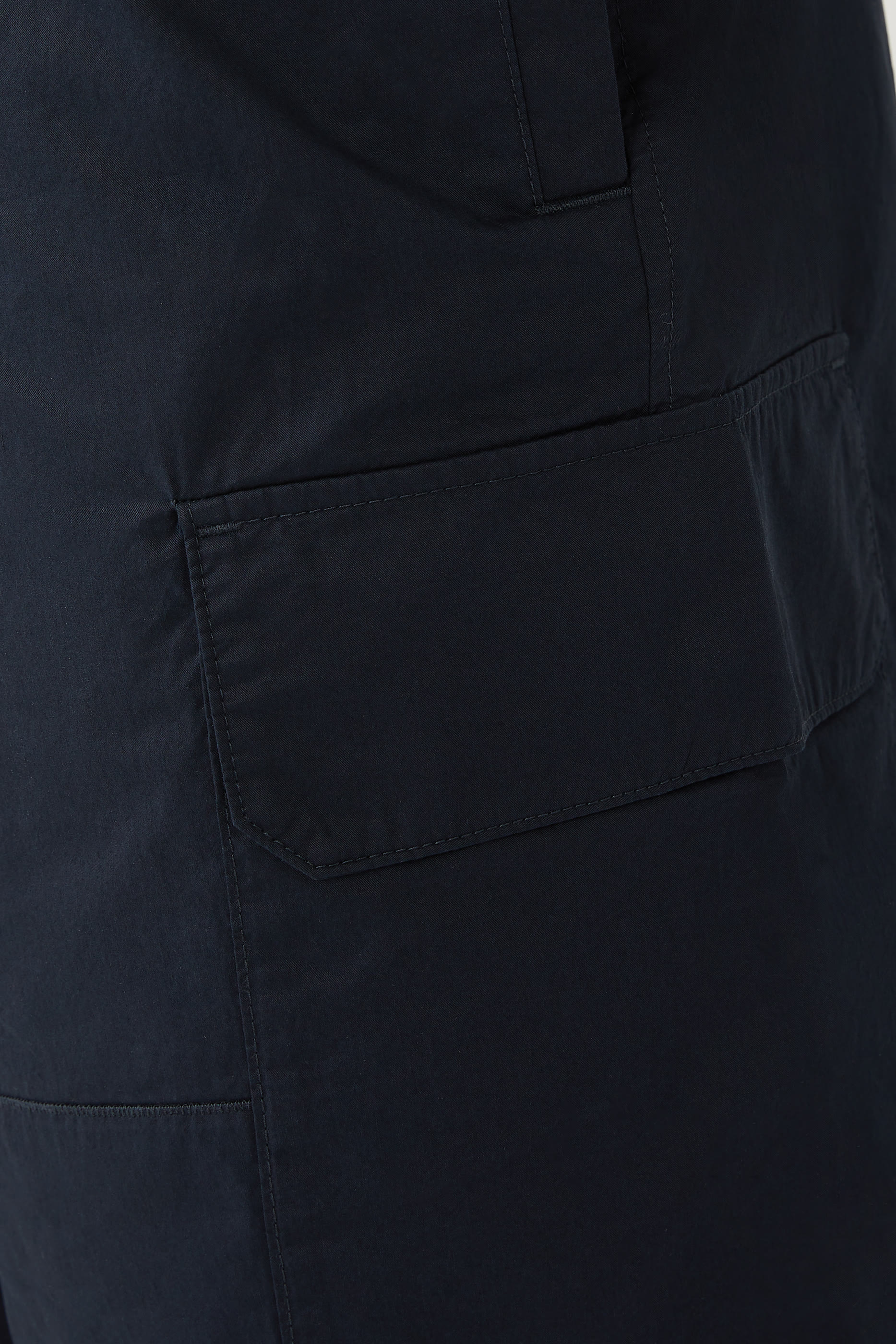 شورت كارغو رياضي بجيوب طويلة