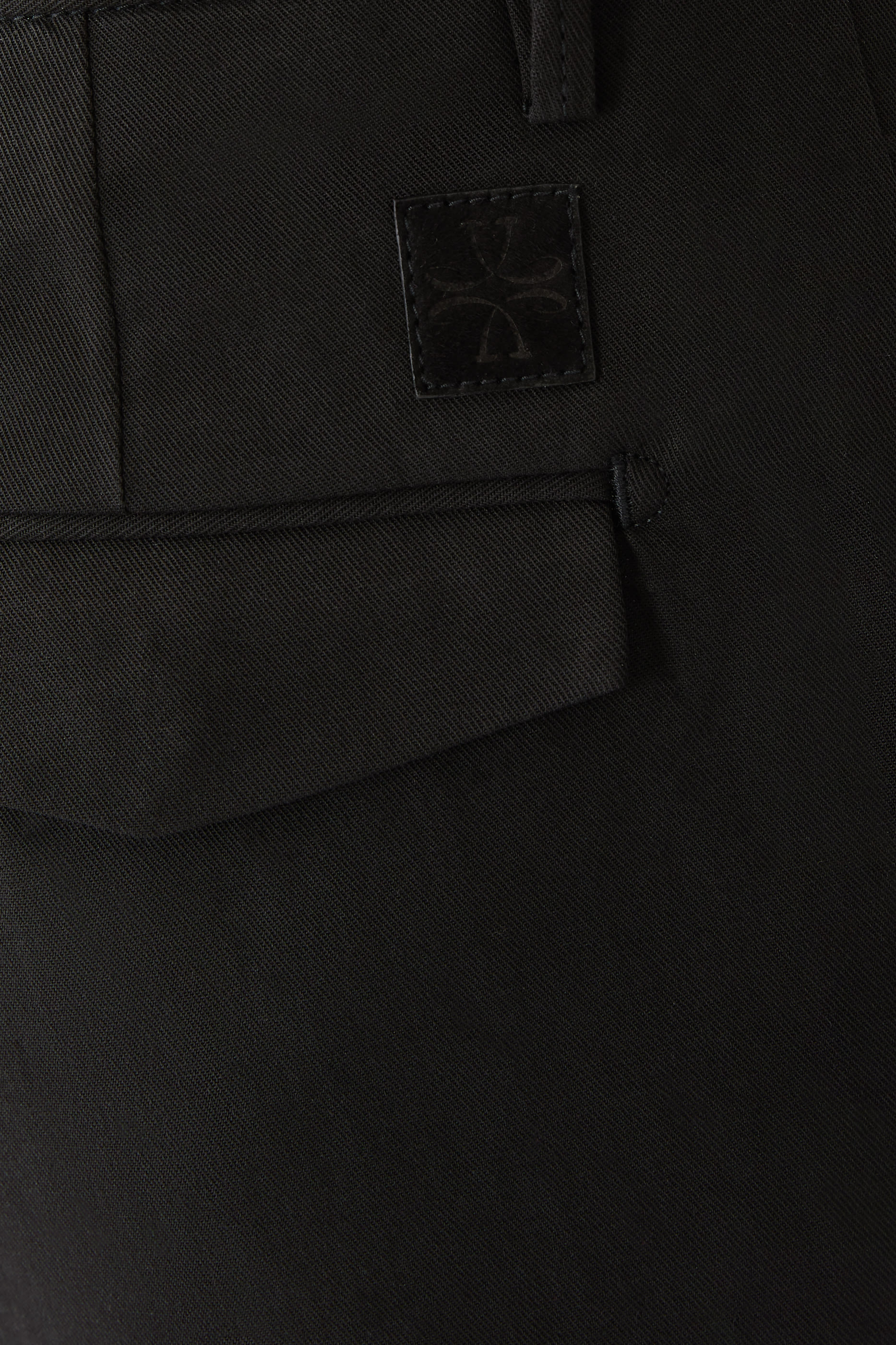 بنطال تشينو بانطالون بقصة عادية