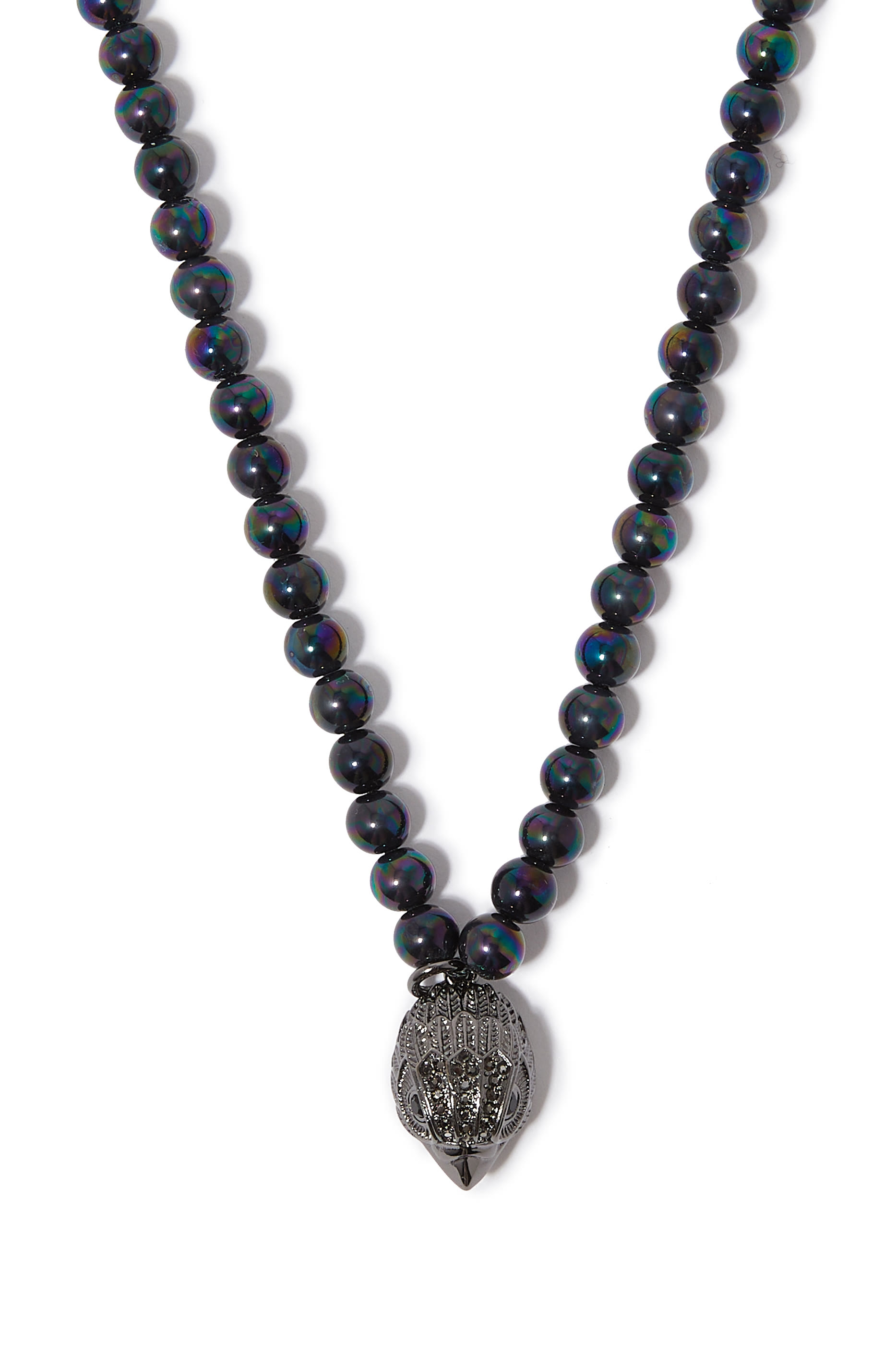 قلادة مزينة بلؤلؤ وحلية رأس النسر