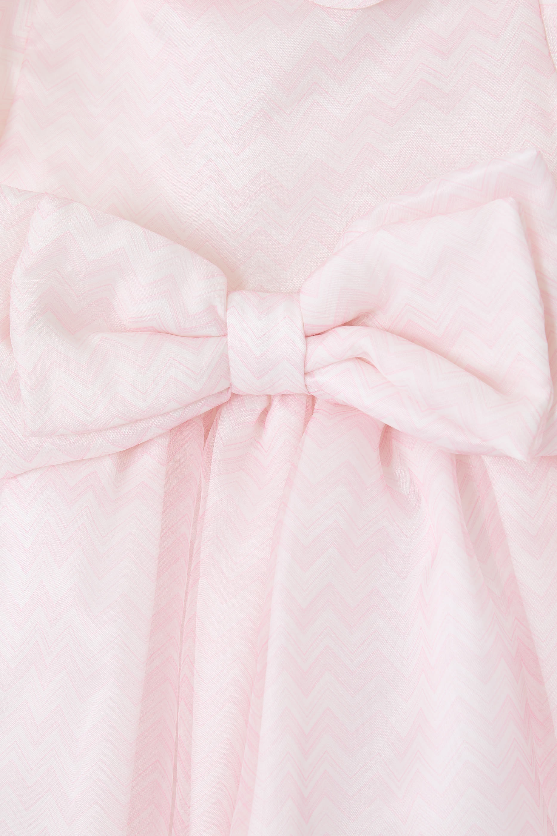 فستان مزين بفيونكة ونقشة متعرجة مع سروال داخلي للأطفال