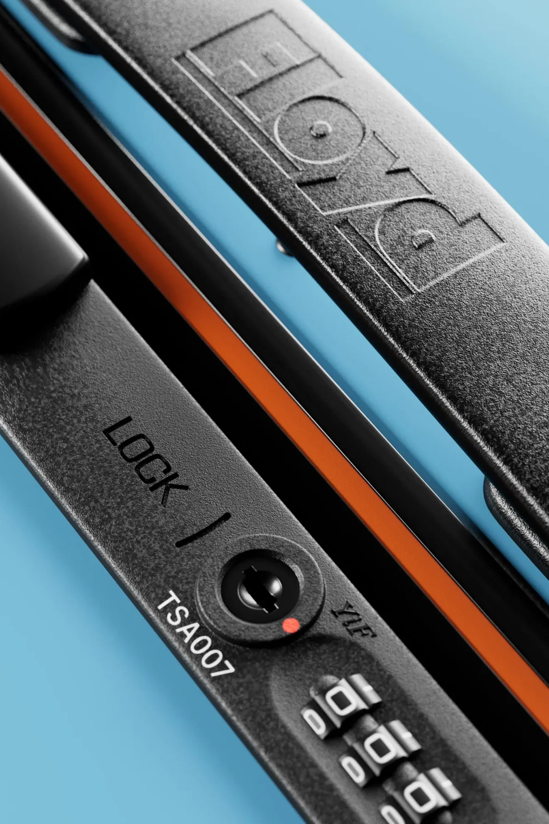 حقيبة سفر ترانك