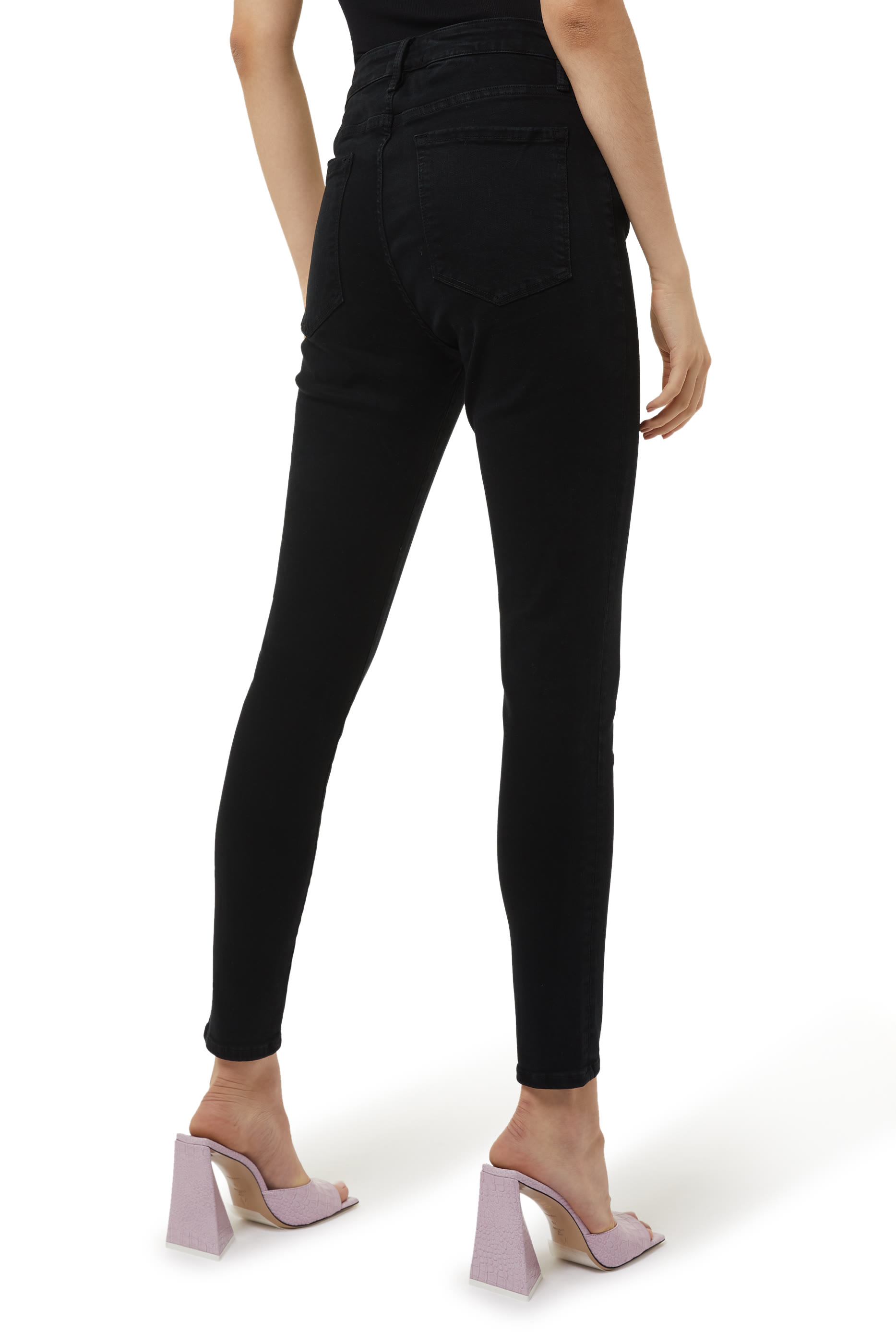 بنطال جينز لو وان سكيني