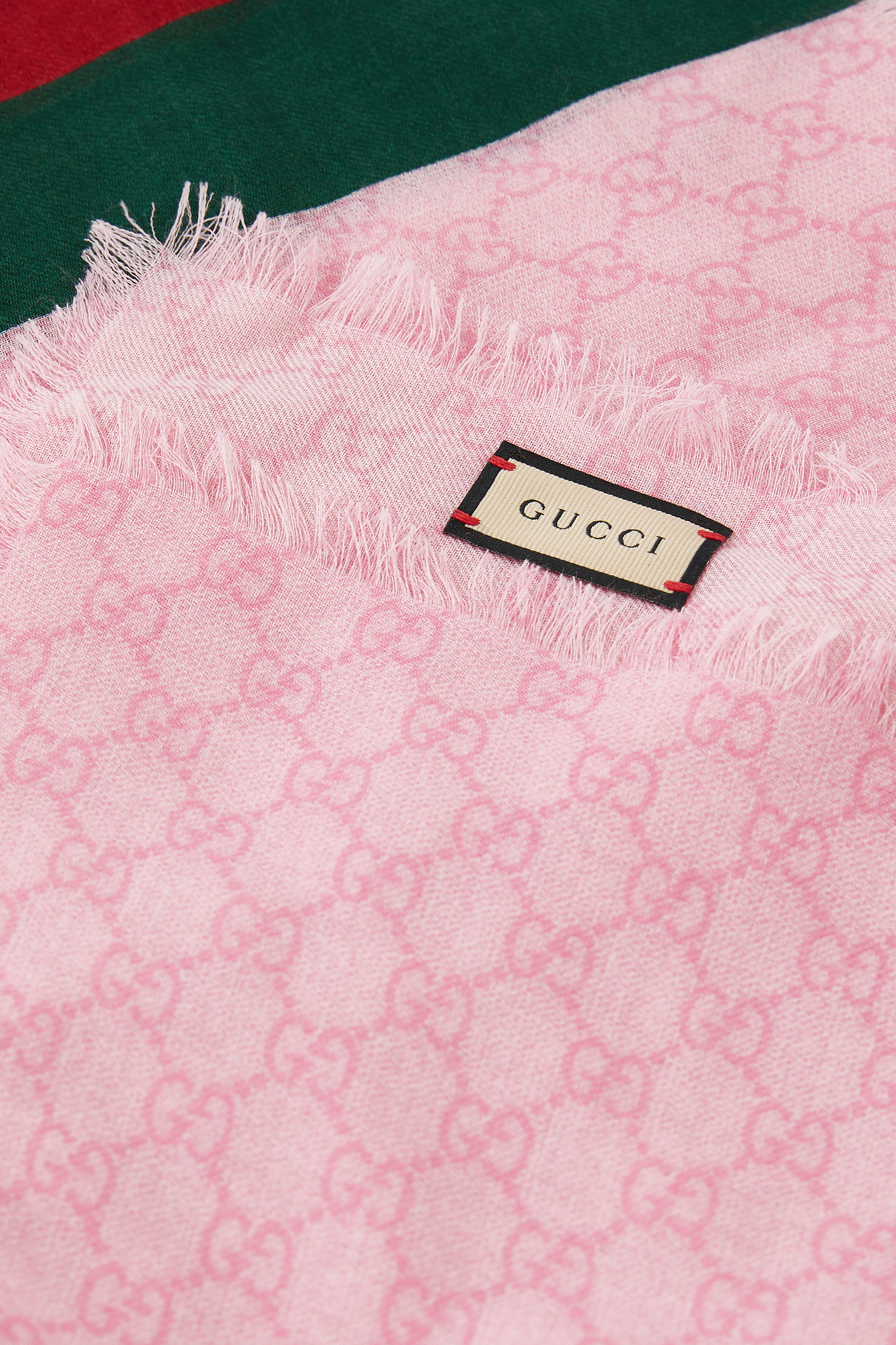 وشاح بخطوط ويب صوف