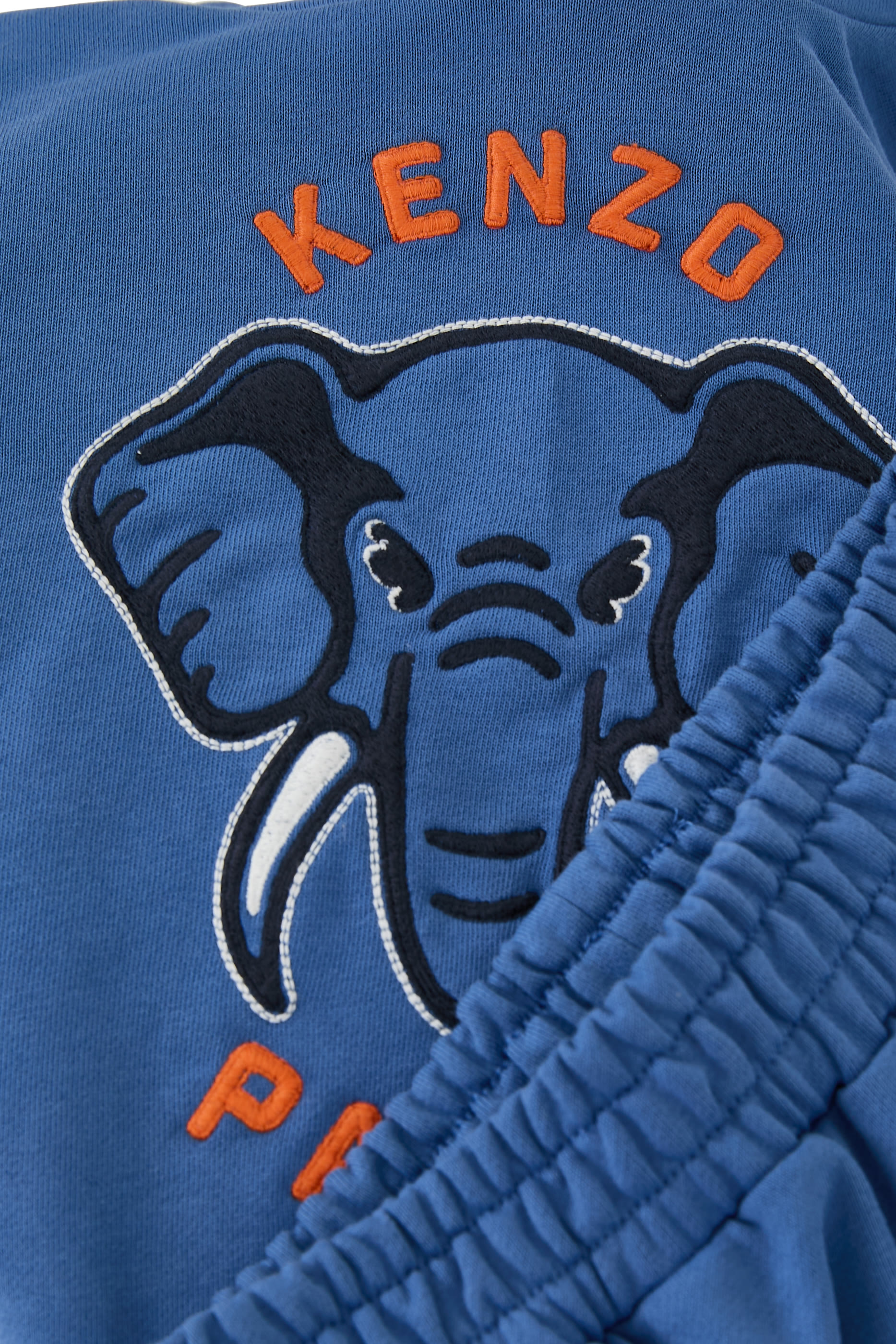 بدلة رياضية للأطفال