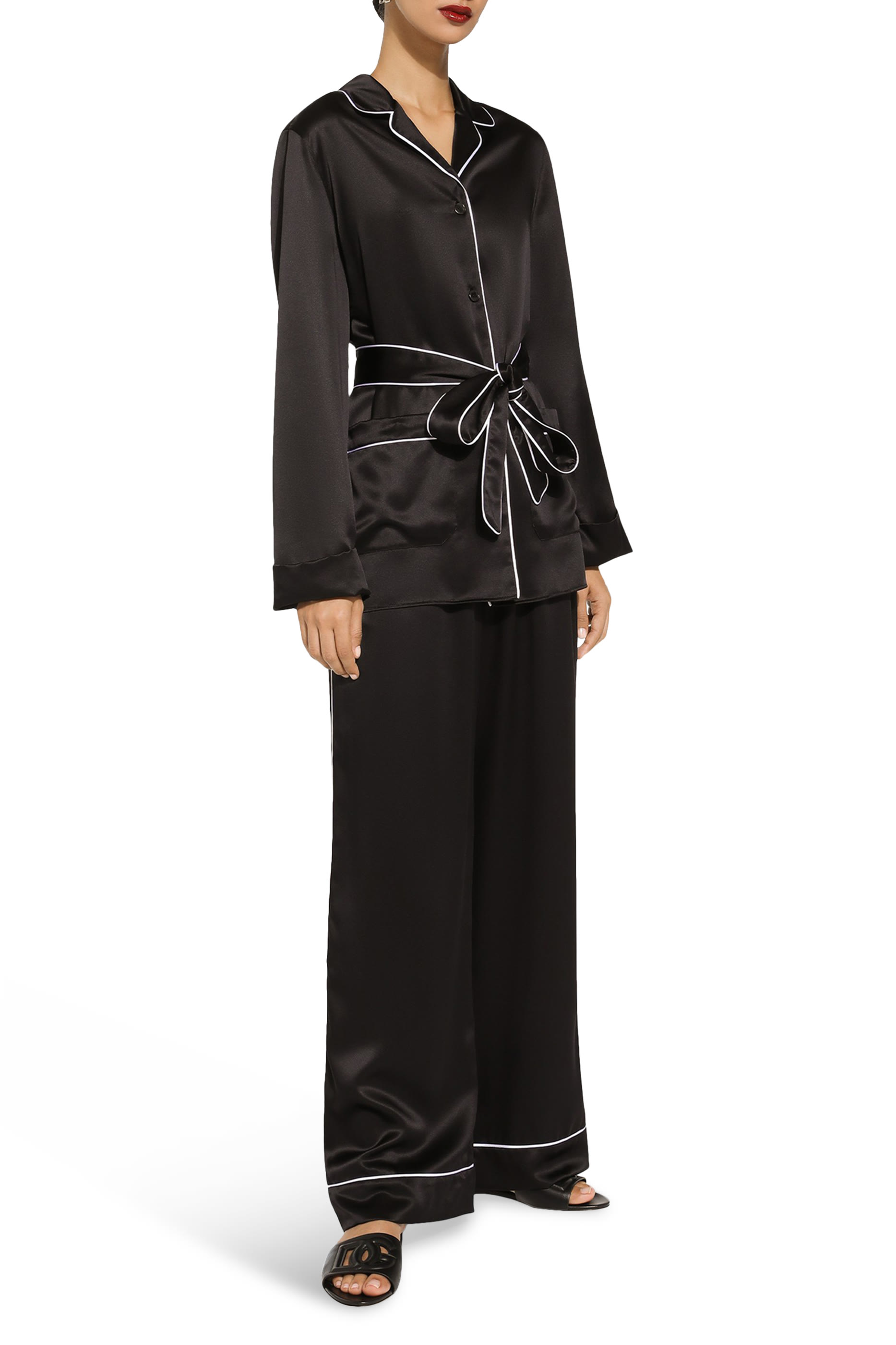 قميص بيجامة بحواف ملفوفة بلون مغاير حرير