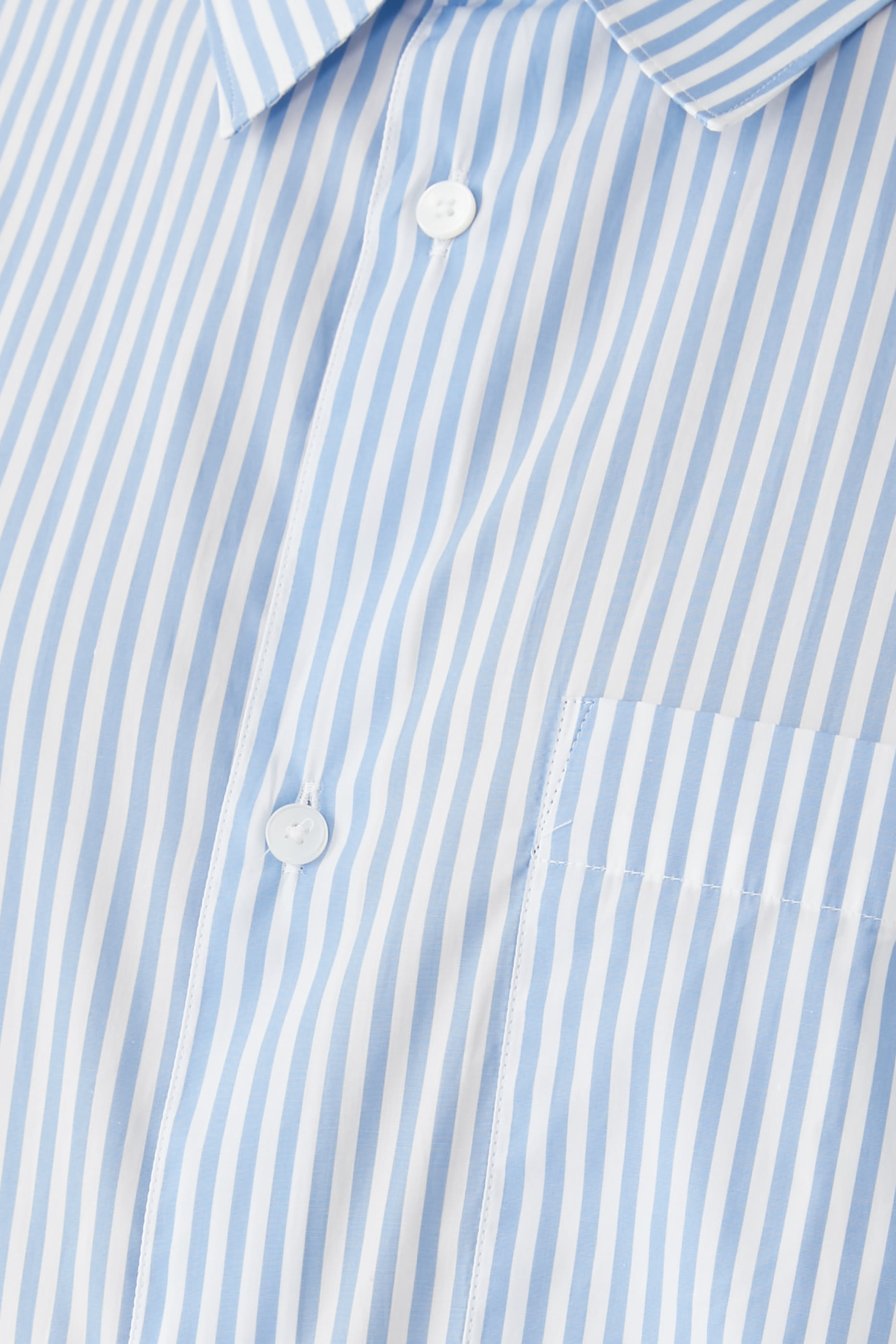 قميص مخطط قطن بقصة مريحة