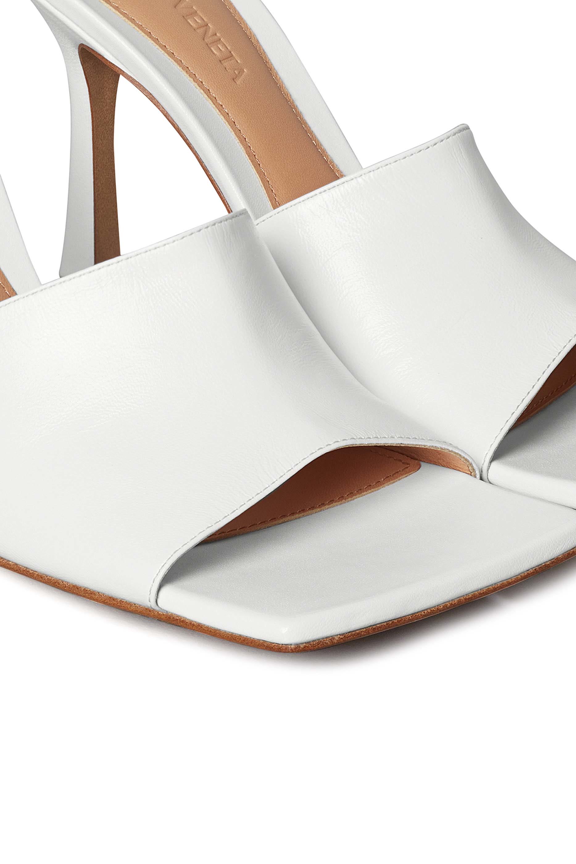 حذاء مفتوح جلد مطاطي