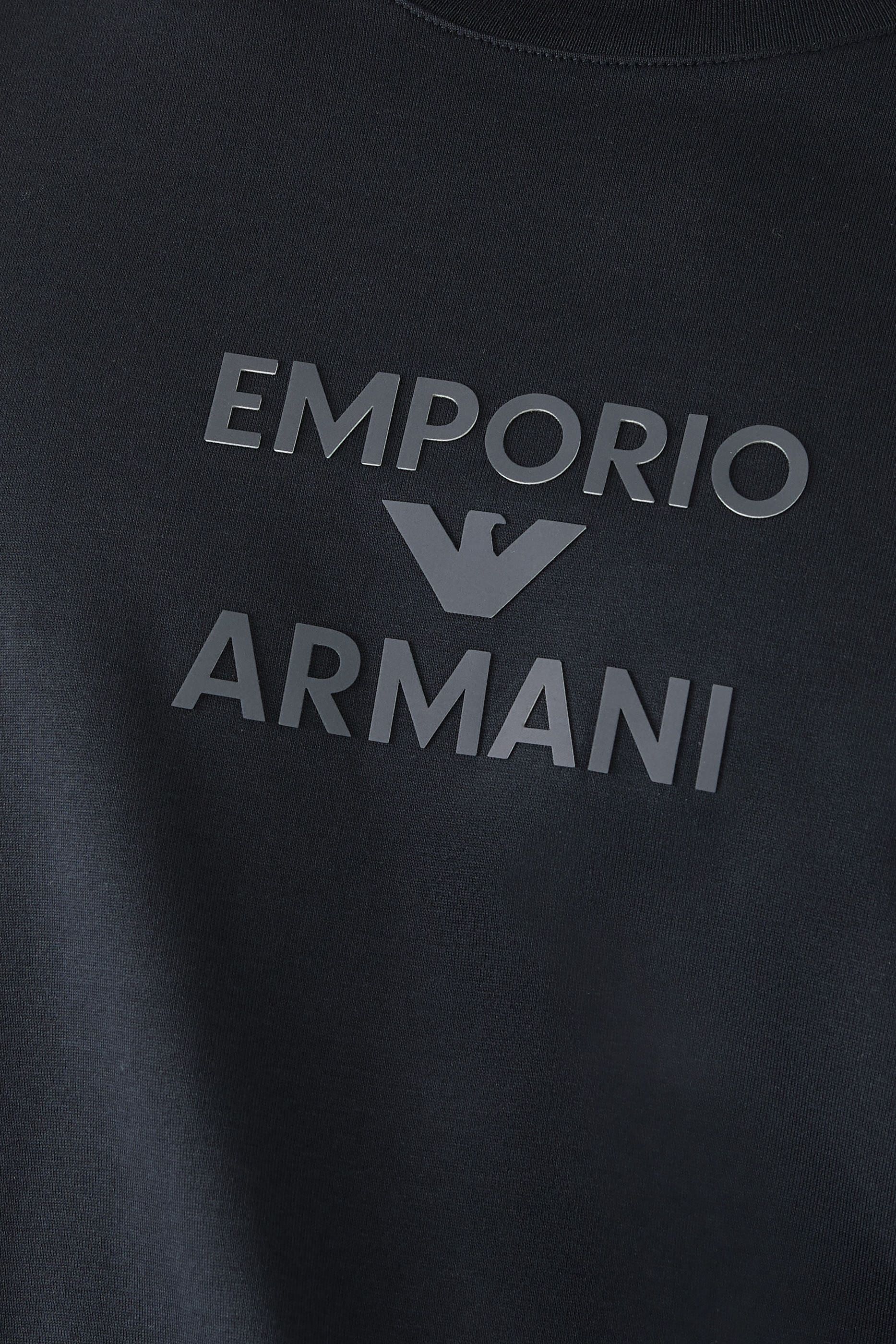 تيشيرت بشعار الماركة قطن