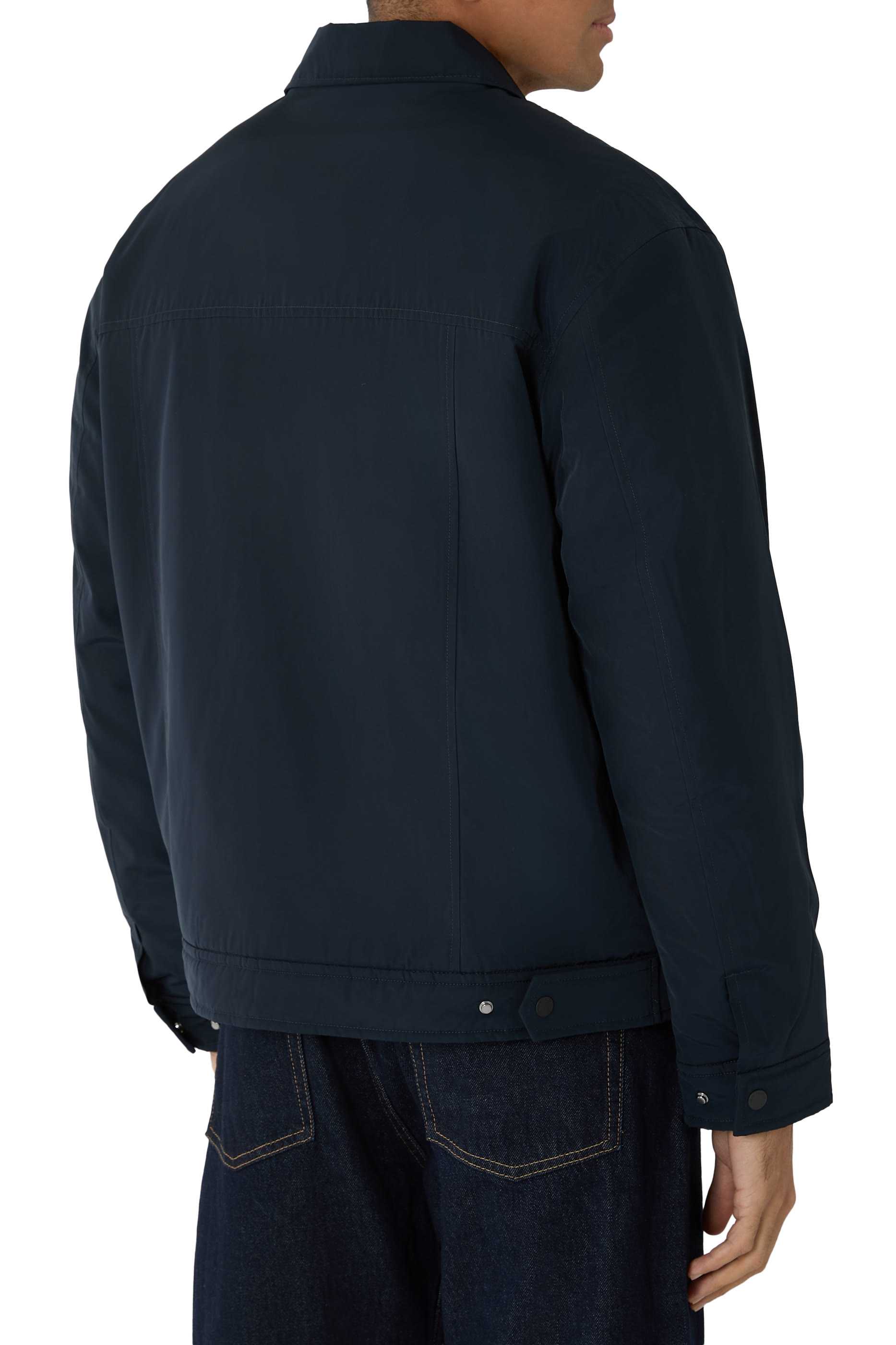 جاكيت بنمط قميص بأزرار