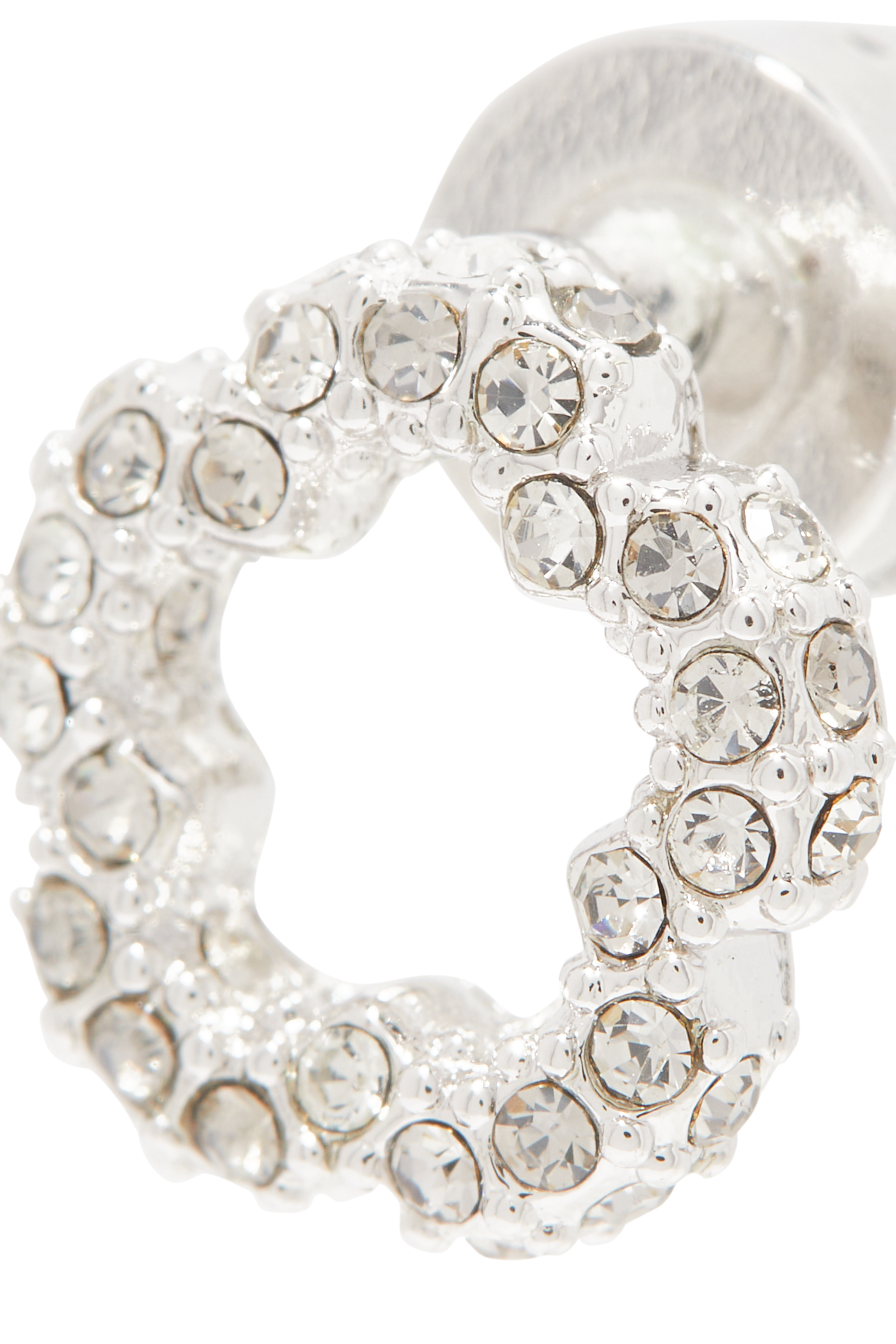 أقراط بتصميم زهرة الشاي مرصعة بأحجار بافيه