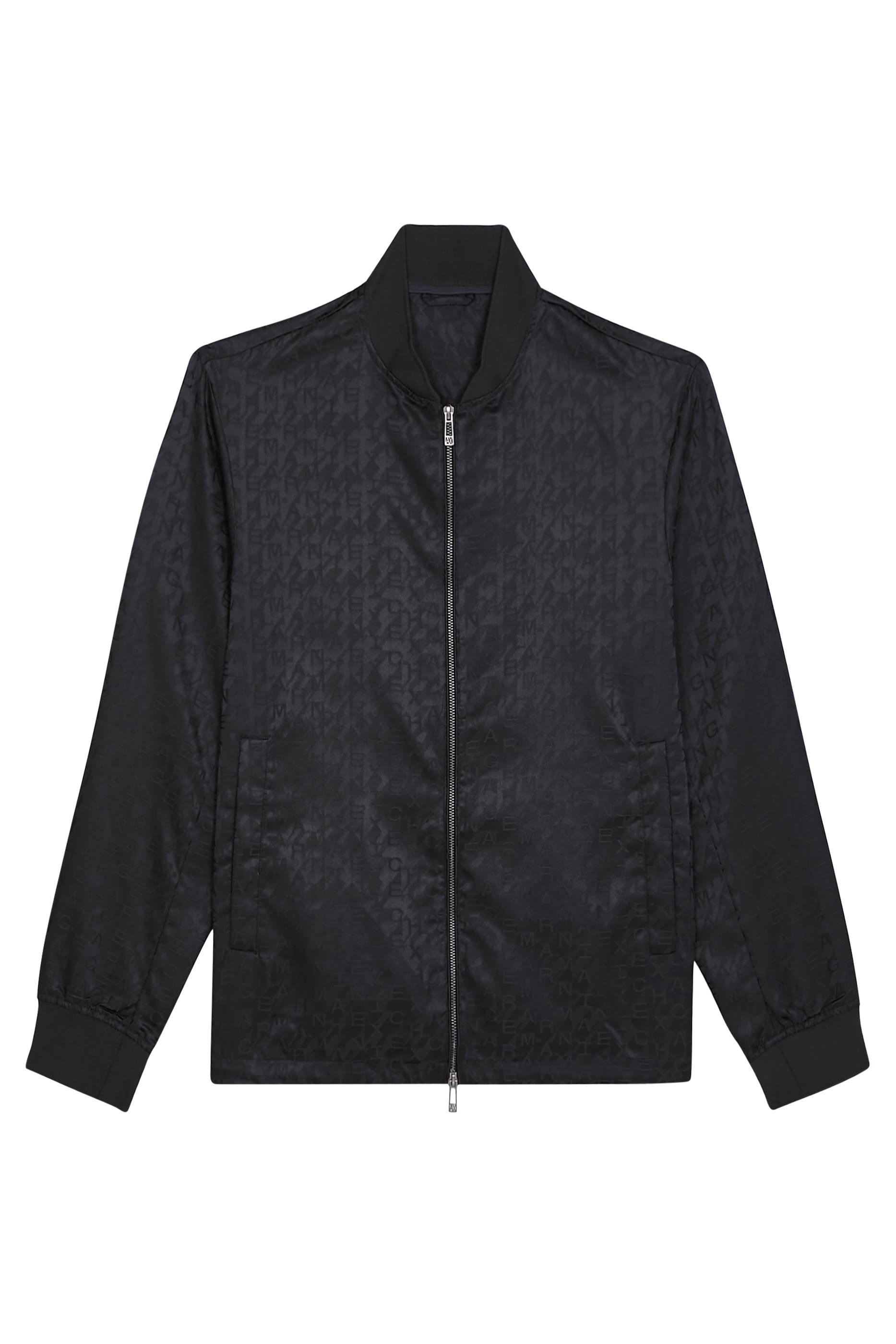 جاكيت مزين كليا بشعار الماركة