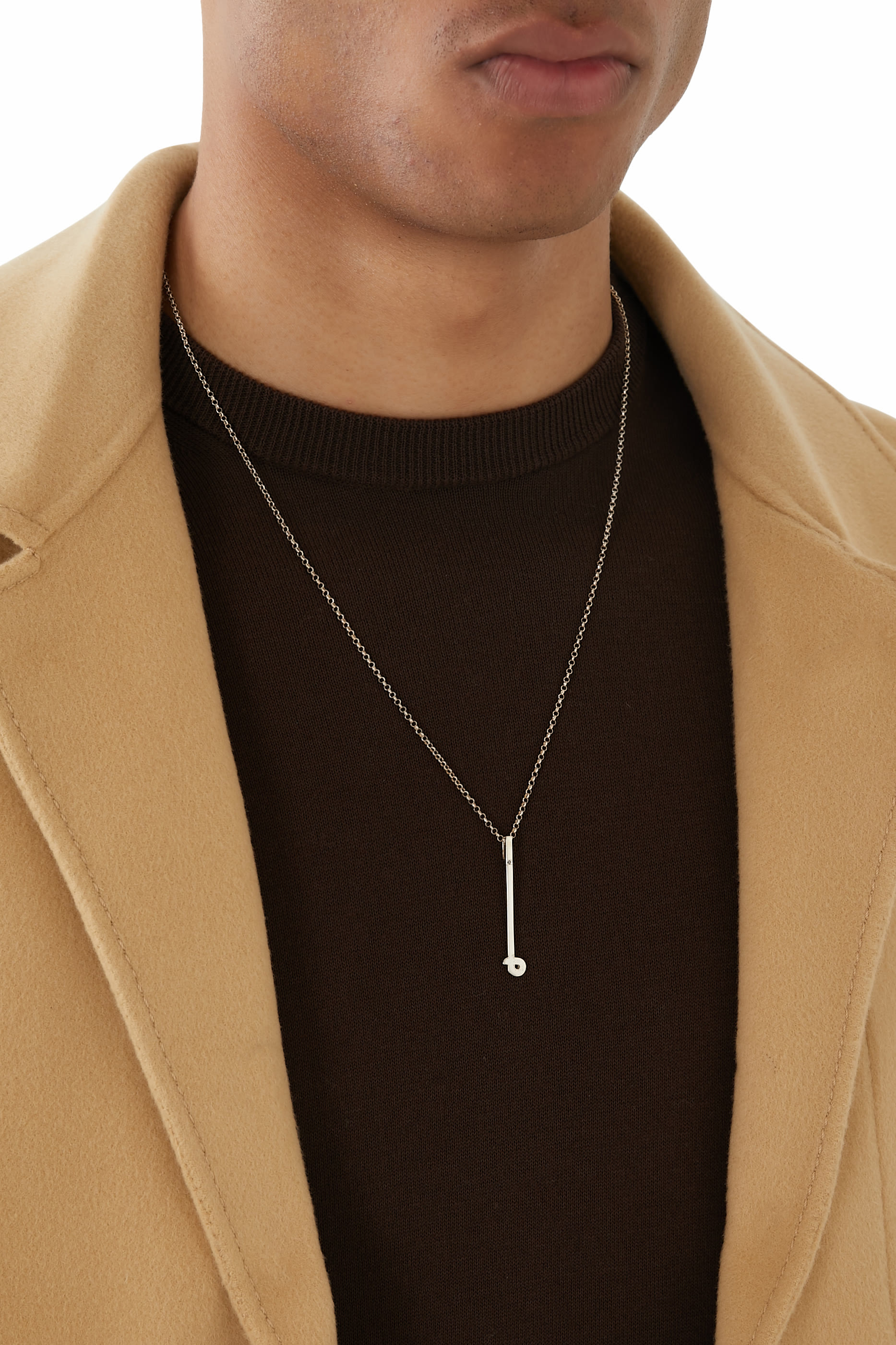 قلادة بدلاية بتصميم حرف "ميم" مرصعة بماس، فضة استرلينية