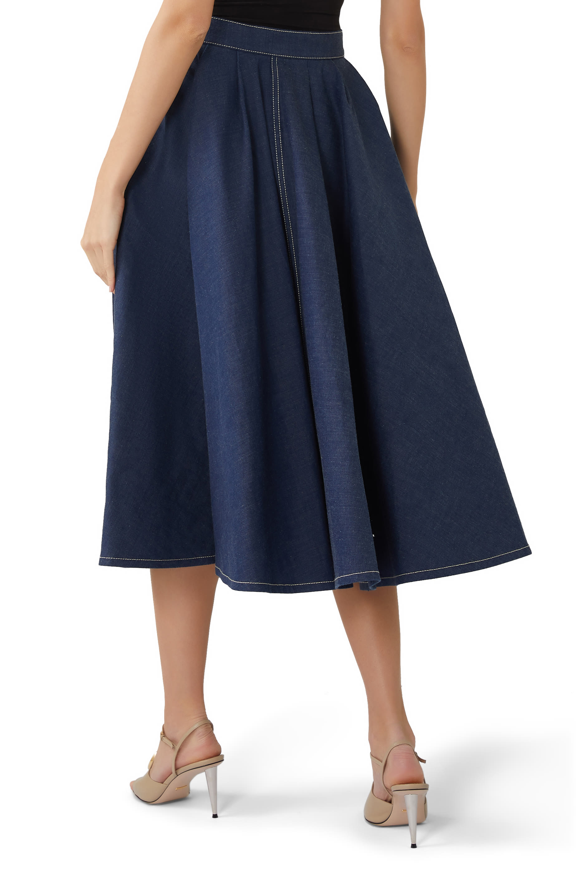 تنورة دنيم بطيات