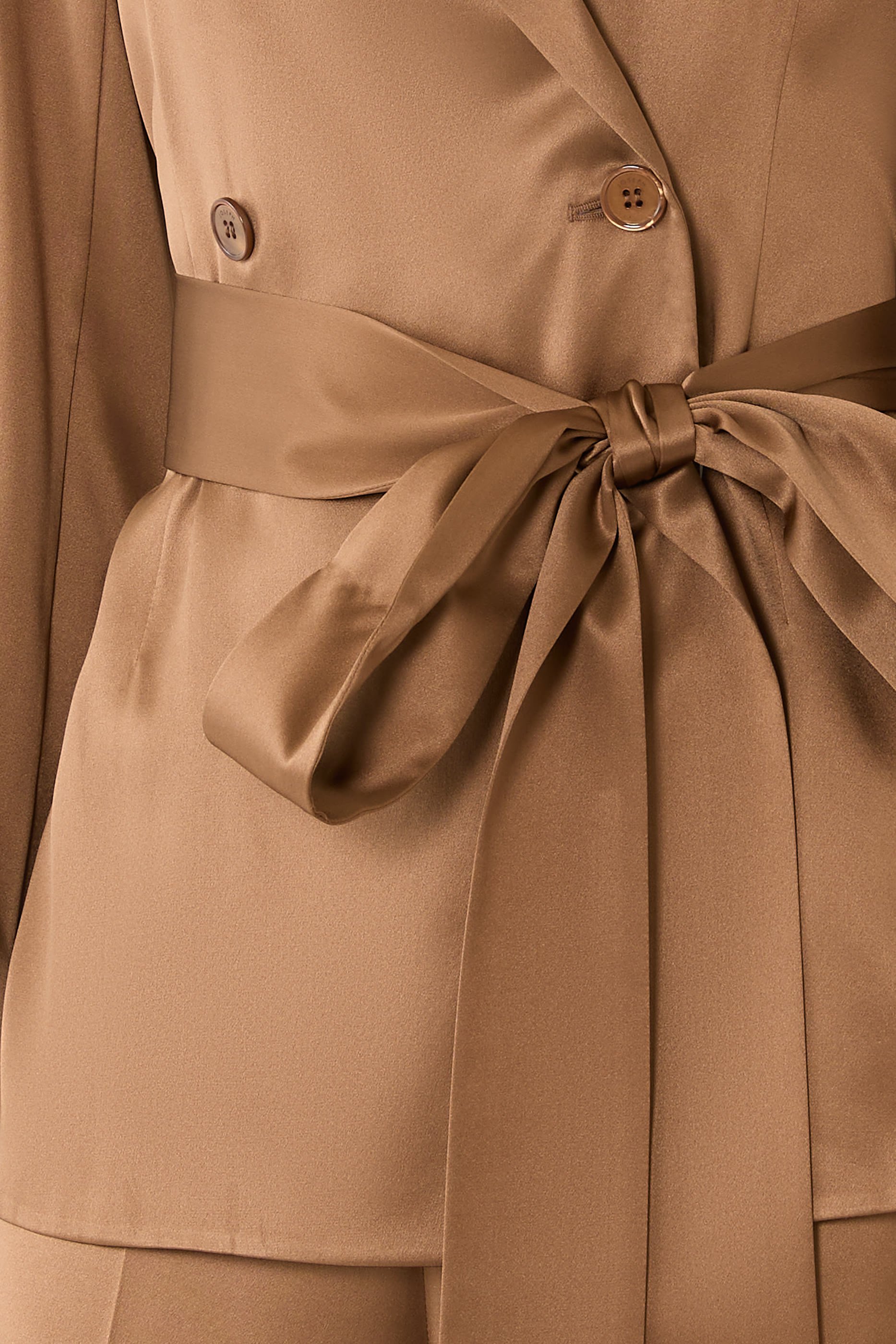 جاكيت آرتشر حرير ساتان