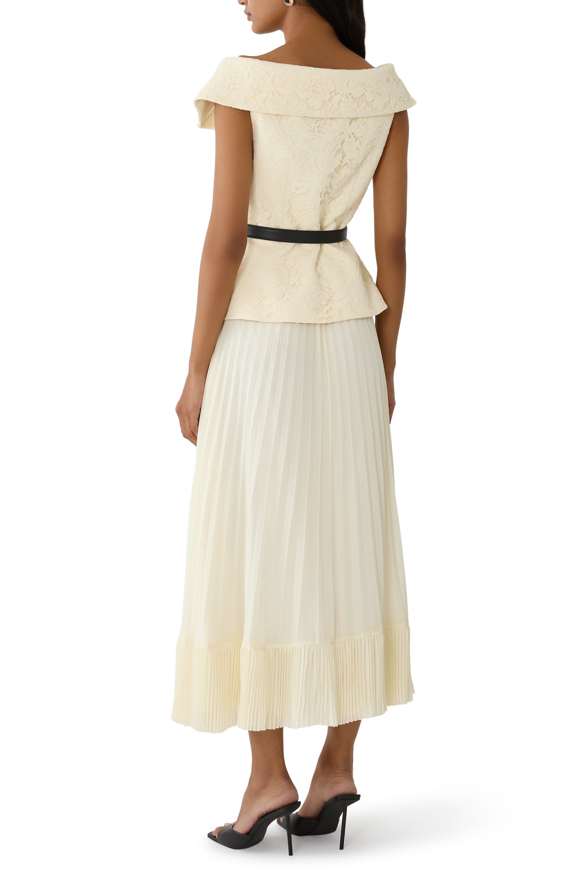 فستان متوسط الطول شيفون ودانتيل