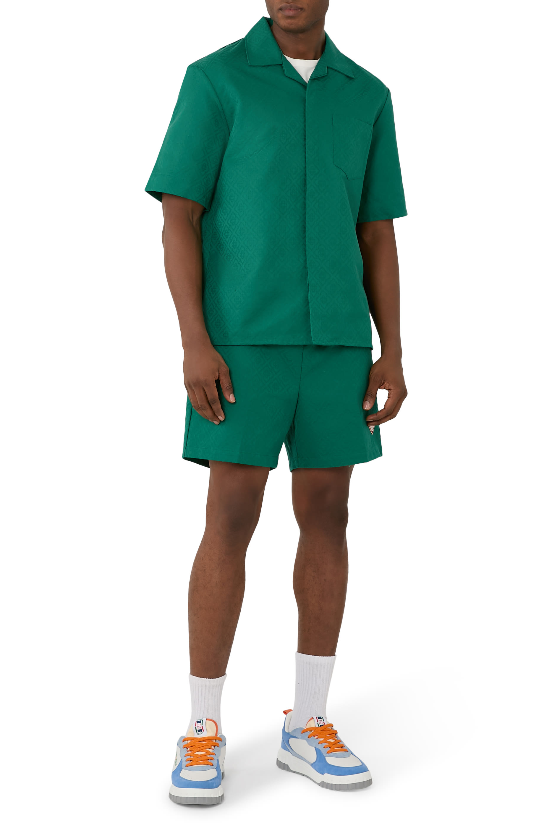 قميص بأكمام قصيرة وحرف شعار الماركة قطن وجاكار