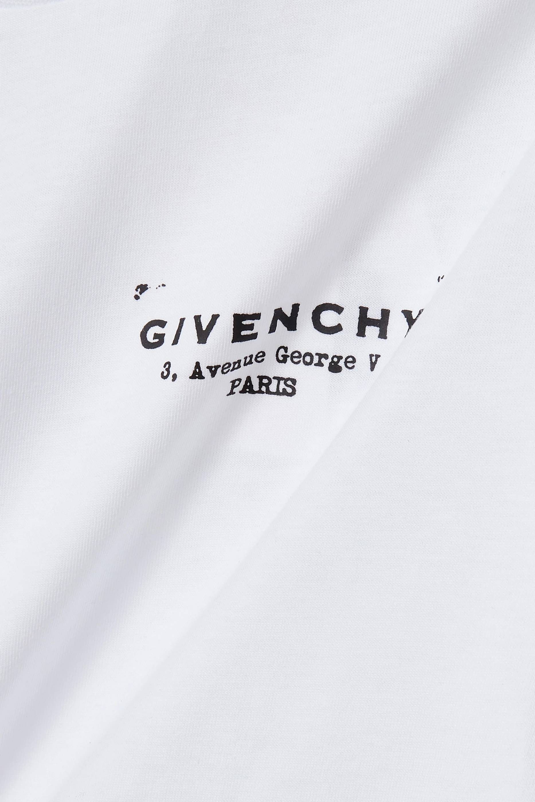 تيشيرت بشعار الماركة للأطفال