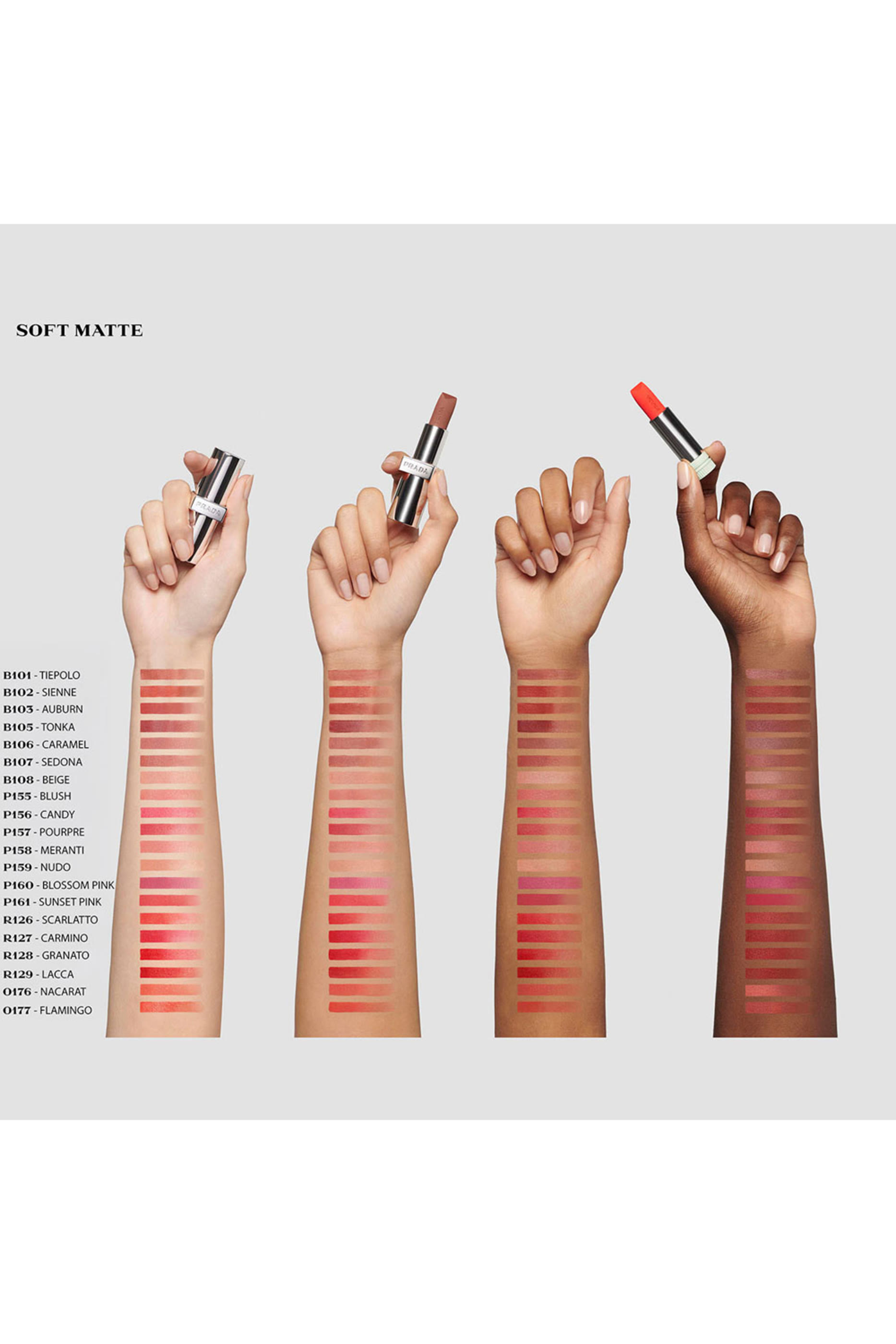 أحمر شفاه مونوكروم هايبر غير لامع