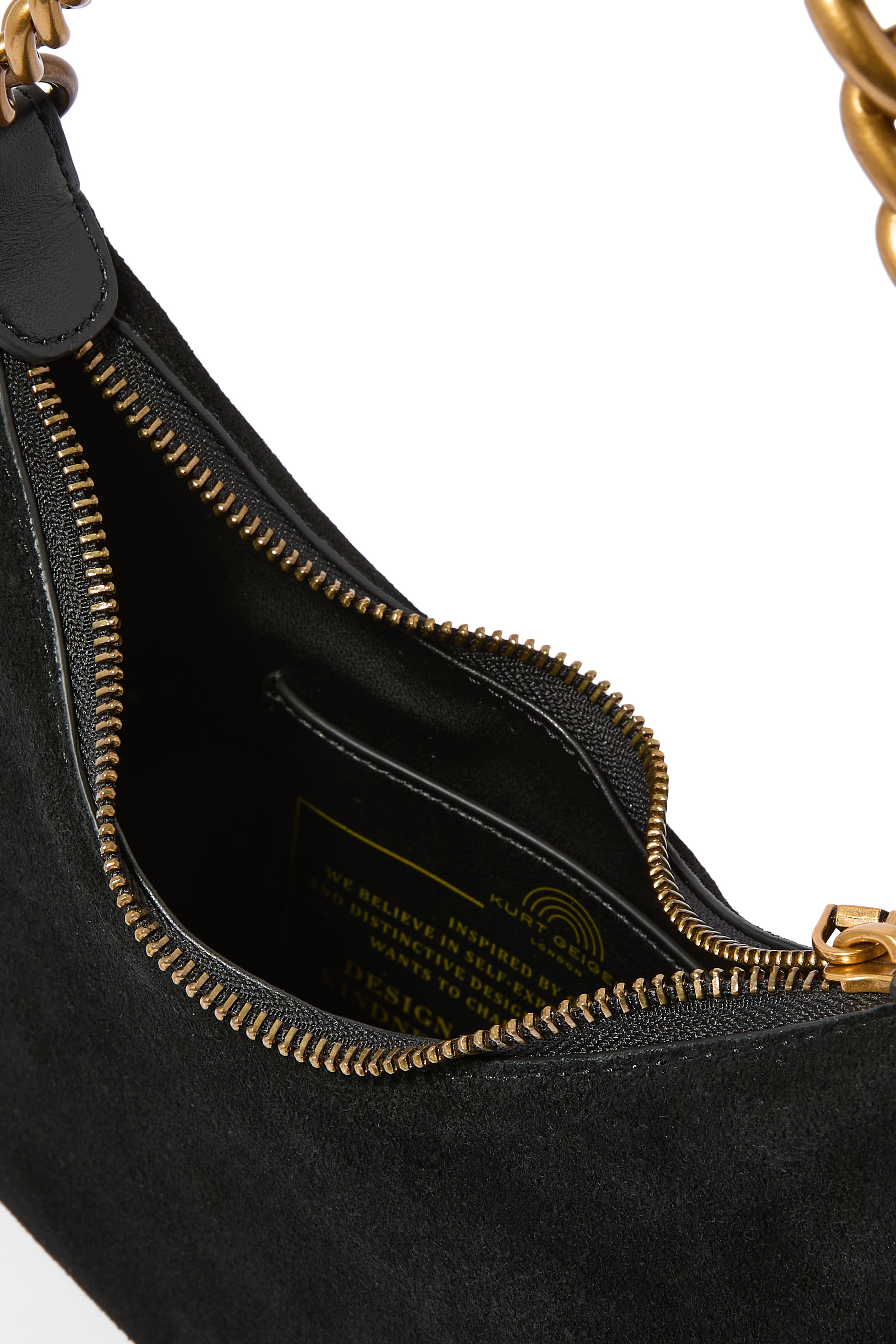 حقيبة هوبو تشيلسيا صغيرة بحمالة سلسلة