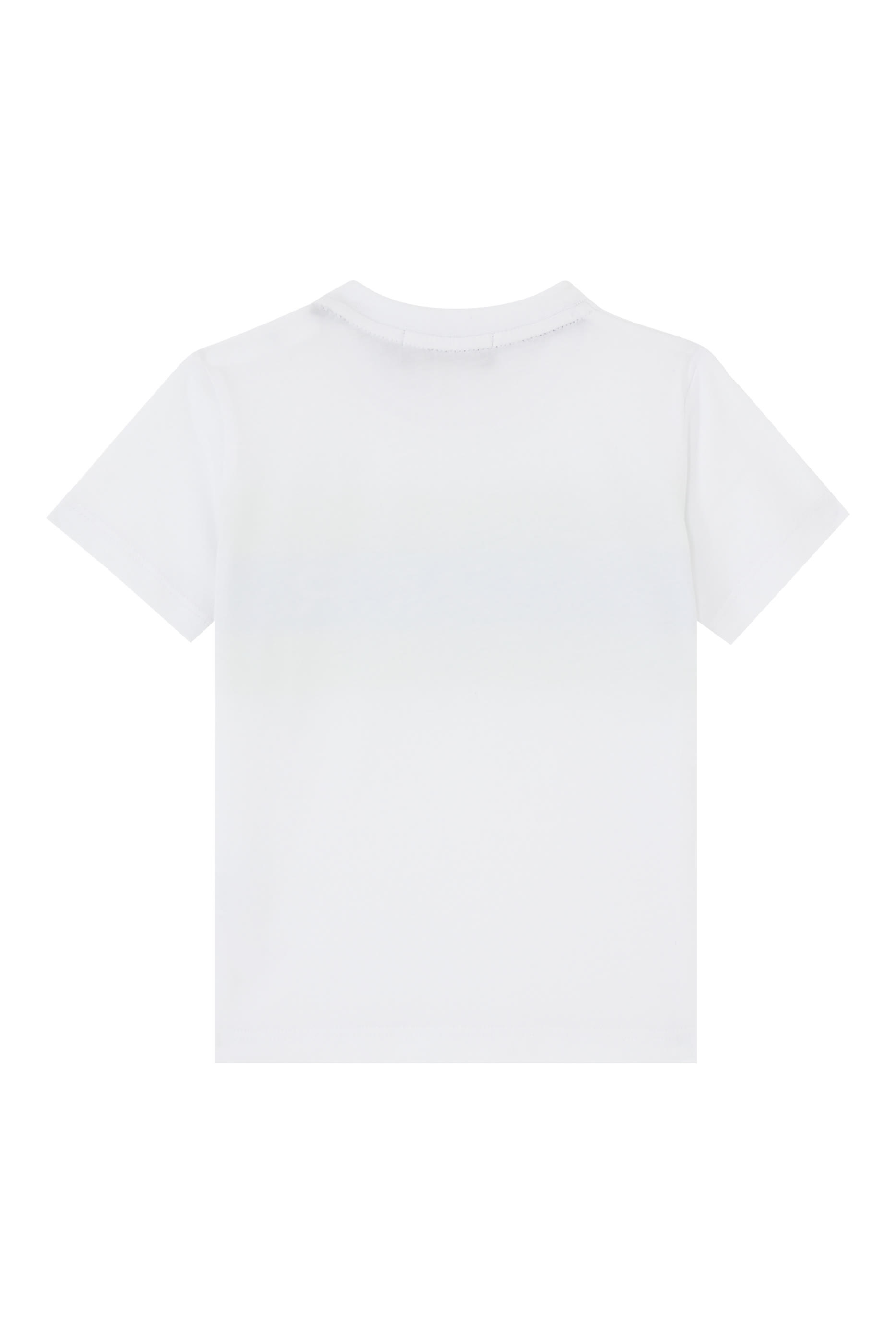 تيشيرت بشعار الماركة للأطفال