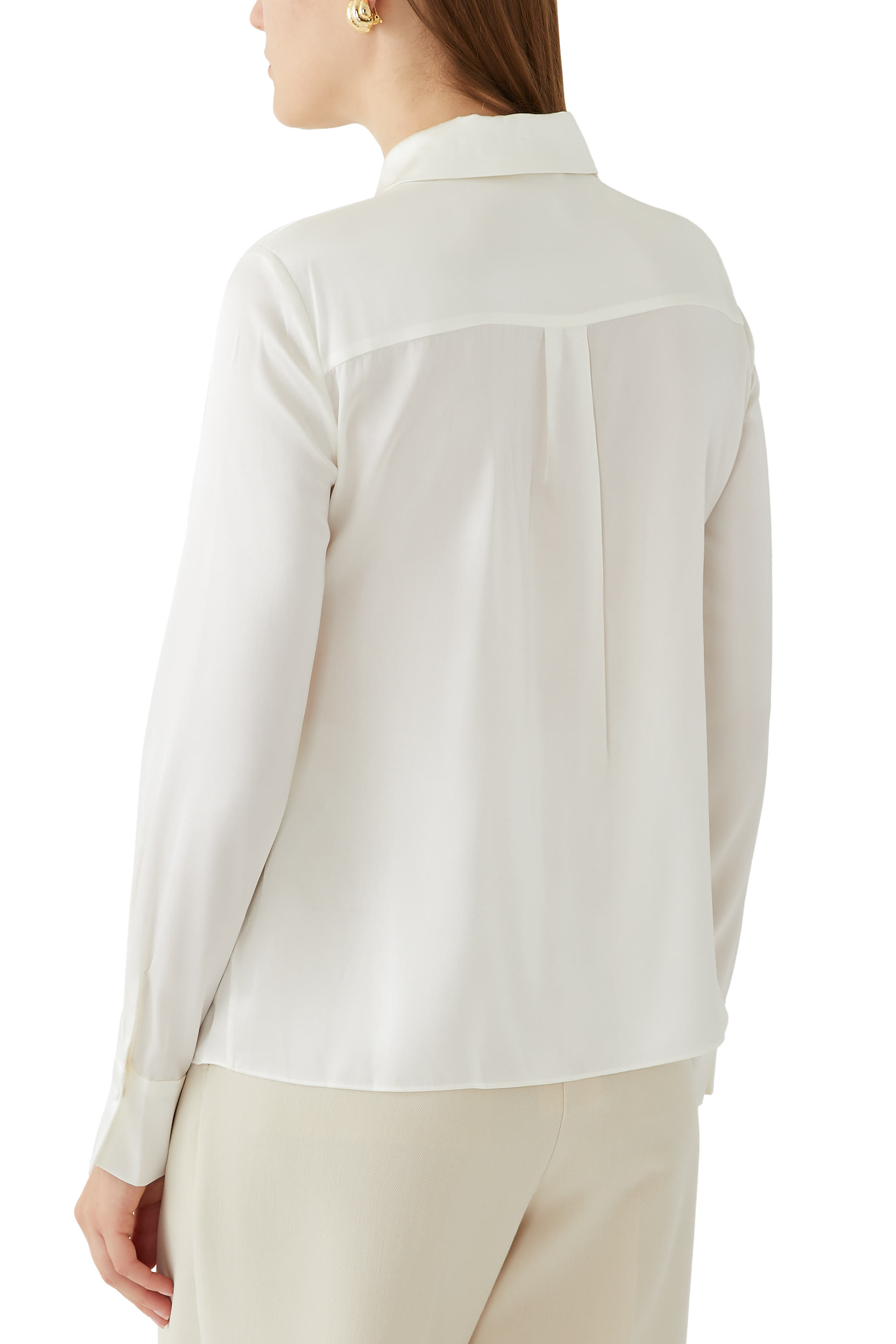 قميص برادي بقصة ضيقة بأزرار