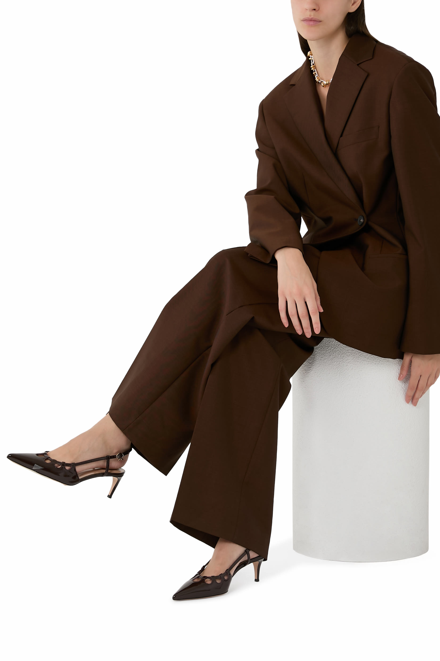 حذاء كلاسيكي إلويز بسير خلفي 55