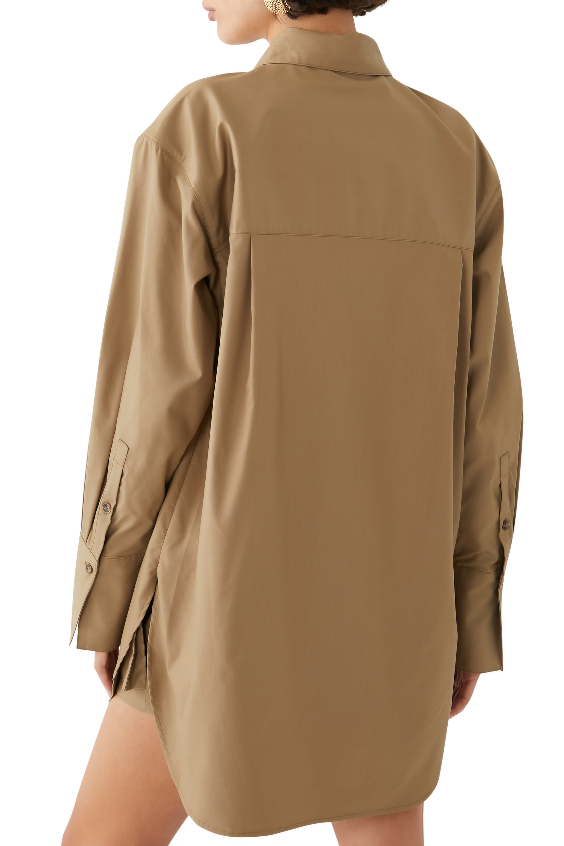 قميص ساباتو بجيب خارجي كبير الحجم