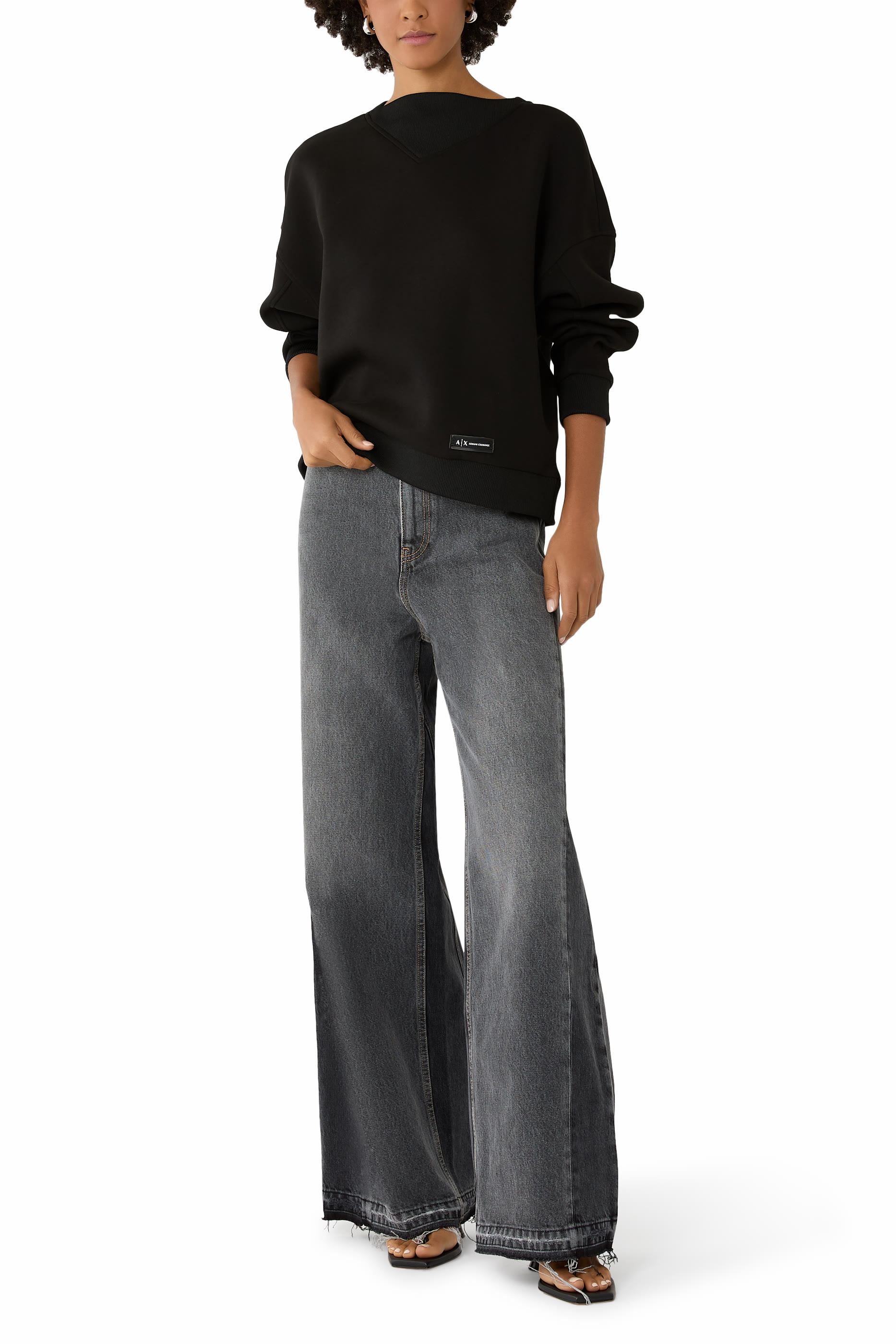 سويت شيرت بقصة فضفاضة