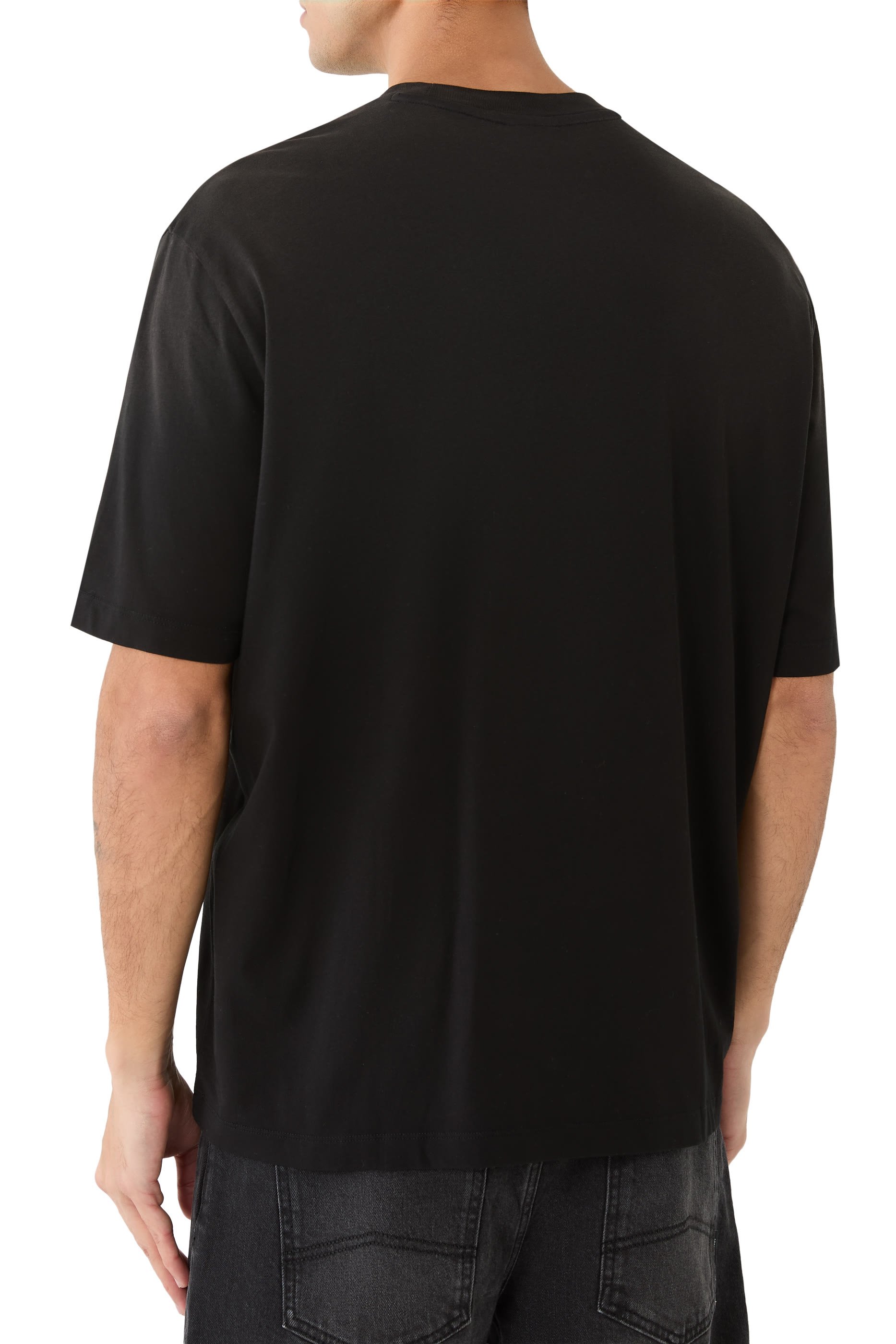 تيشيرت بشعار حرفي الماركة