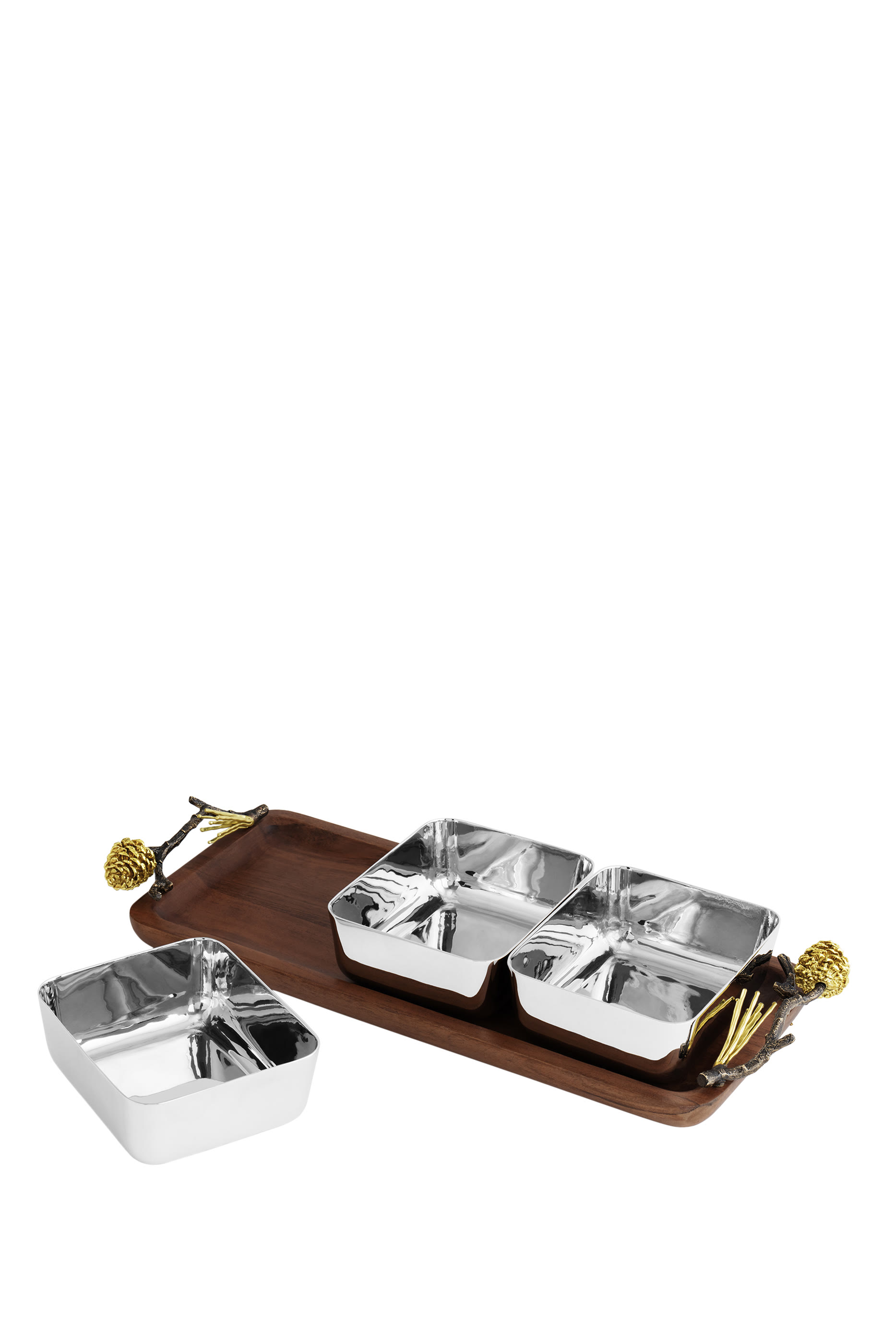 وعاء خشبي ثلاثي مزين بالصنوبر