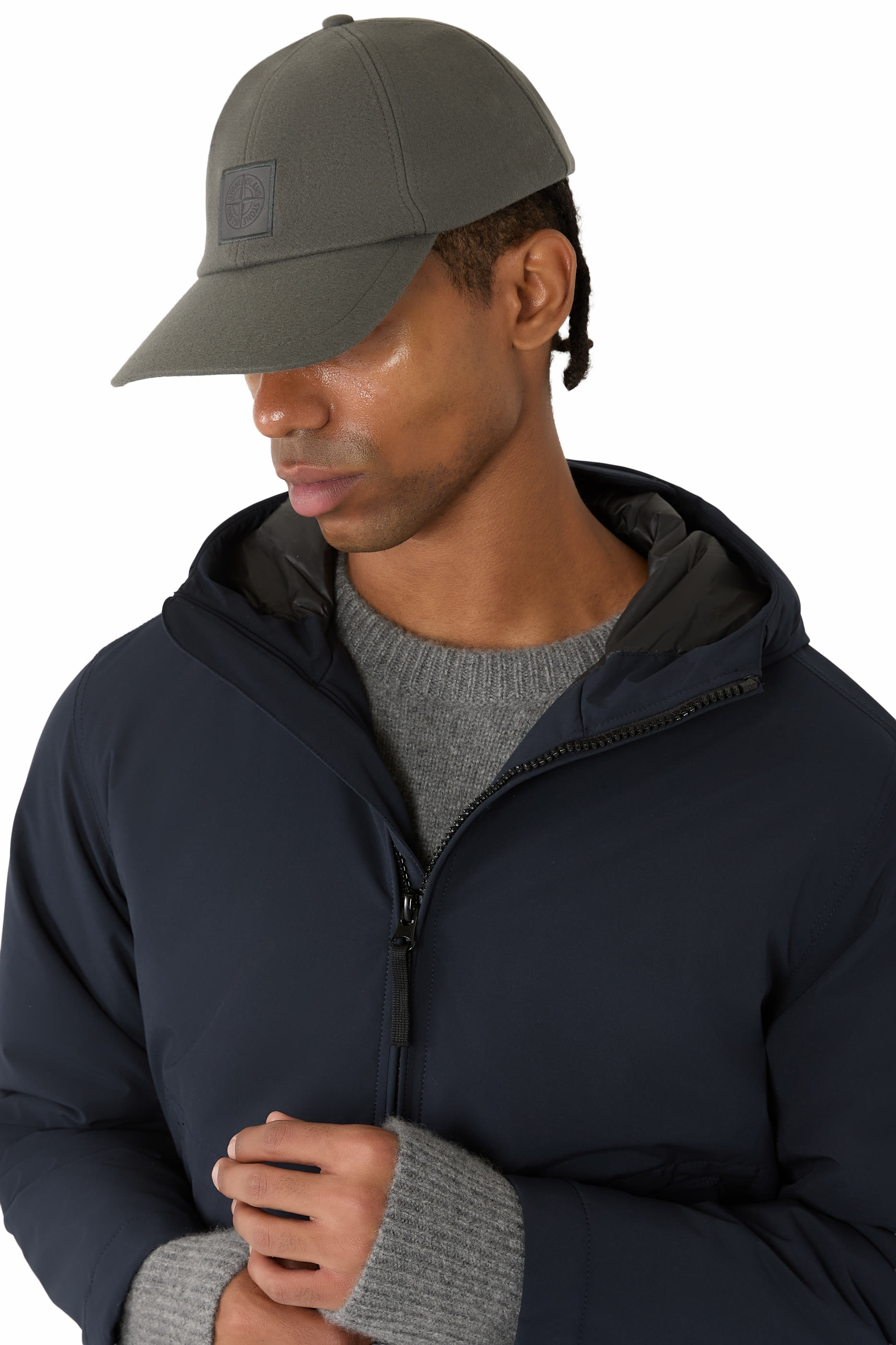 كاب بيسبول مزين برقعة شعار الماركة