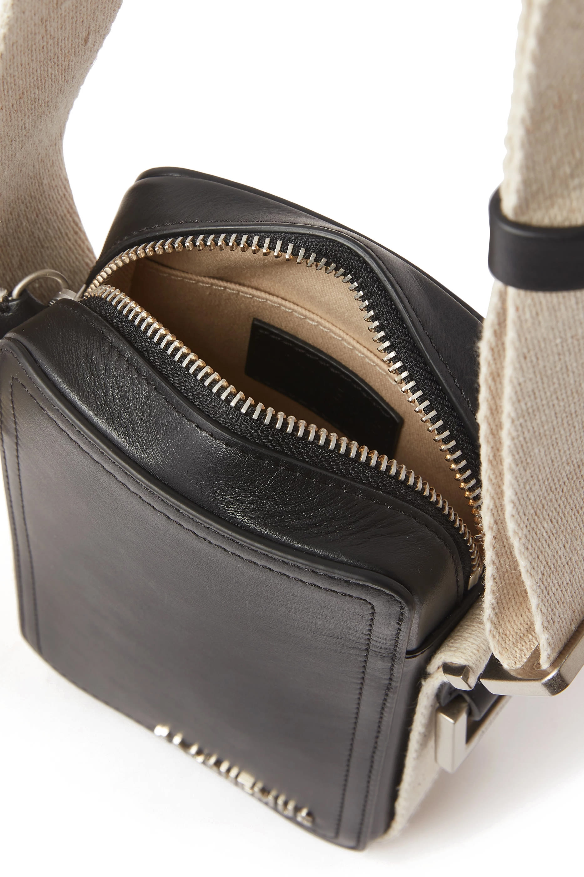 حقيبة كروس بودي كيردا بتصميم عمودي