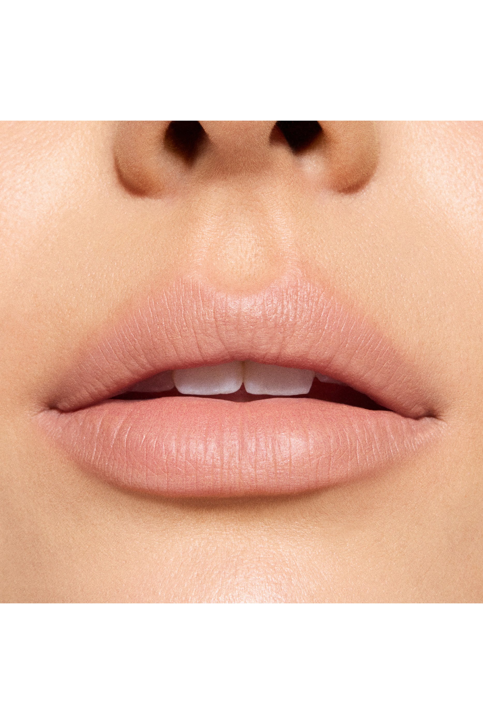 أحمر شفاه باودر كيس هايزي غير لامع