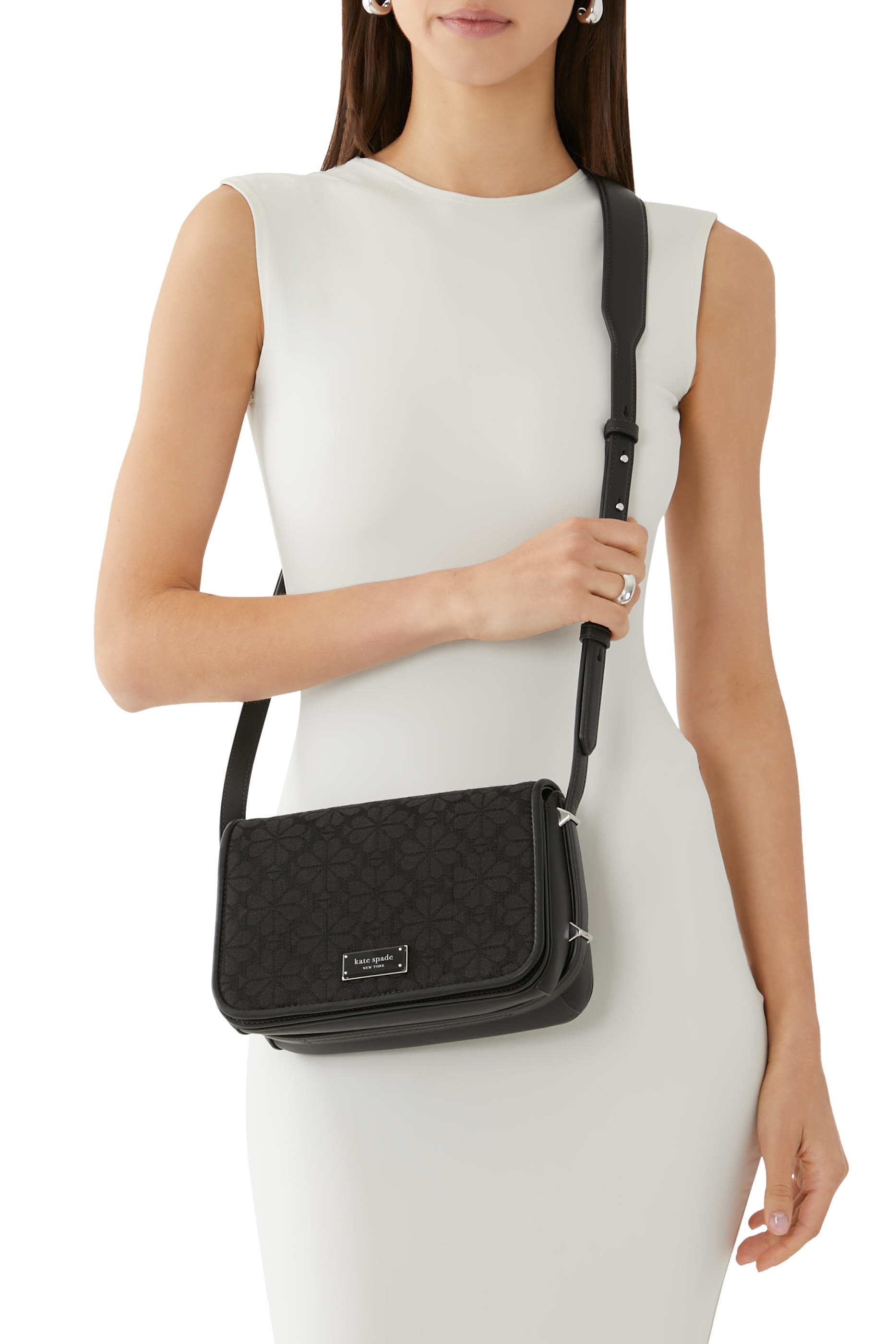 حقيبة كروس بودي صغيرة بغطاء قلاب ونقشة زهور بالشكل البستوني جاكار